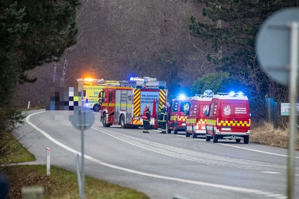 En ung kvinde har mistet livet i en tragisk trafikulykke fredag morgen.