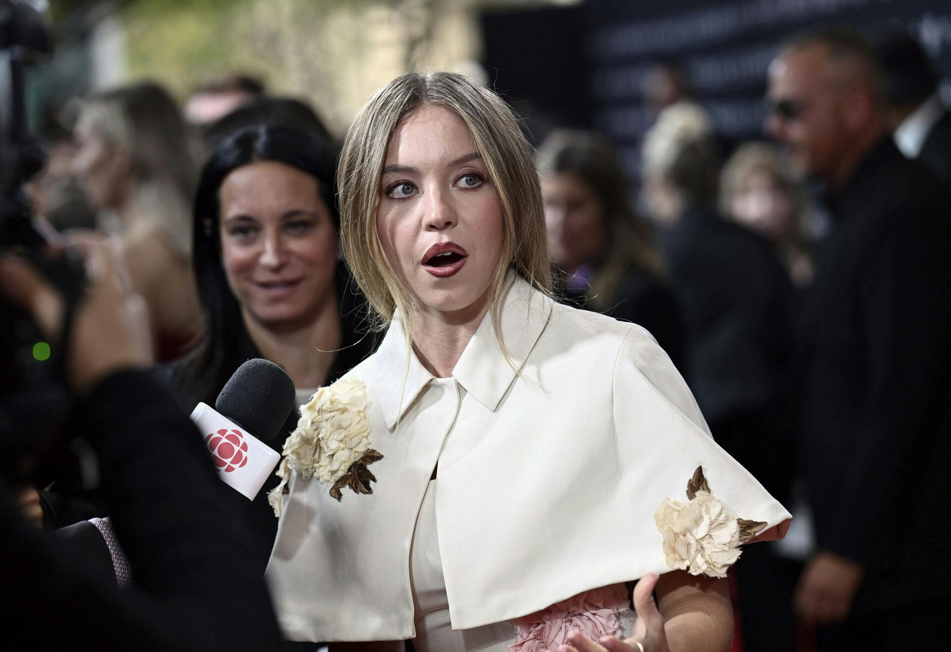 Sydney Sweeney svarer igen på grove kommentarer.