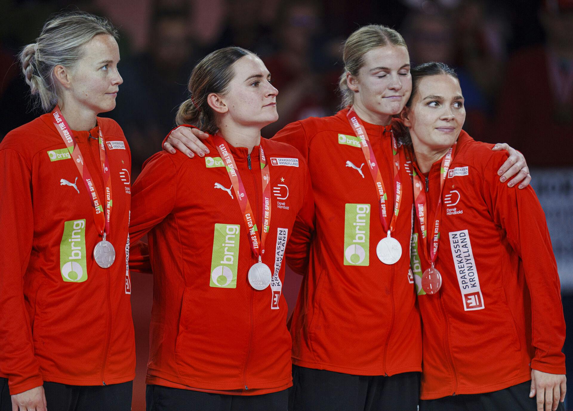 Det blev desværre kun til sølv, men håndboldkvinderne fik i den grad håndboldfeberen skudt i vejret.&nbsp;