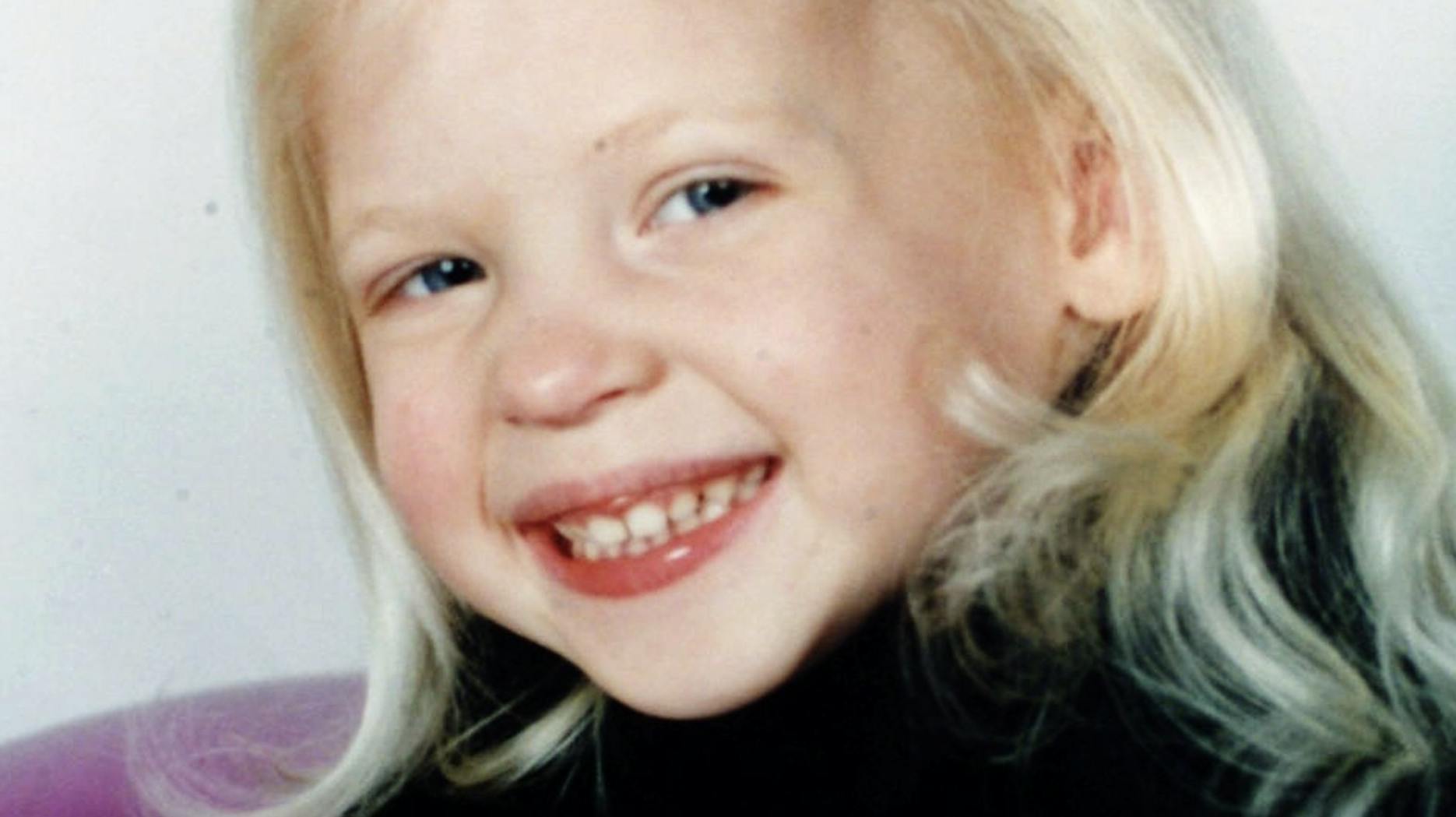 Han var bare 13 år gammel, da han i ly af natten kidnappede treårige Courtney Morley-Clarke og stak hende ihjel i græsset. Nu kan Australiens yngste morder snart være på fri fod igen. 