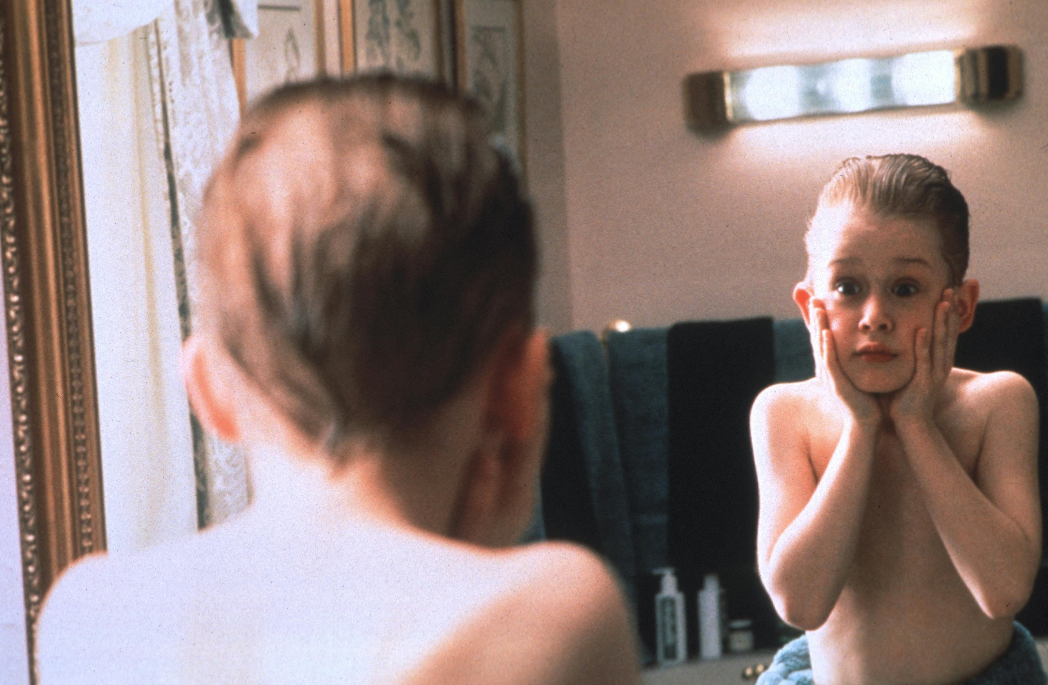 Macaulay Culkin i "Alene hjemme" fra 1990.