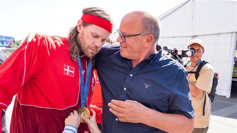 Mikkel Hansen var i Paris, da han fik beskeden om faren Flemming Hansens kræftsygdom. 