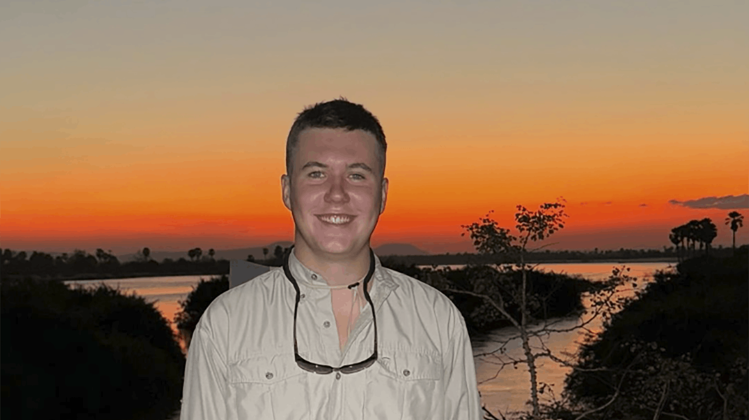 Kronprins Christian er vendt retur fra sin rejse til Afrika. Det viser nye billeder fra det danske kongehus på Instagram, hvor han er sammen med resten af kongefamilien.