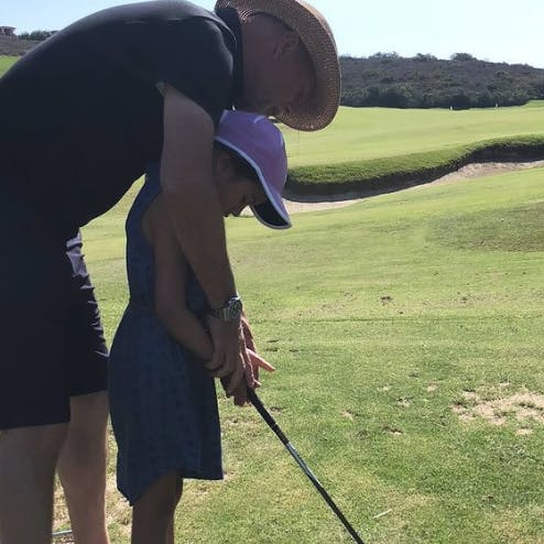 Konen har delt flere skønne billeder af Bruce Willis og familien sammen her kort før jul.
