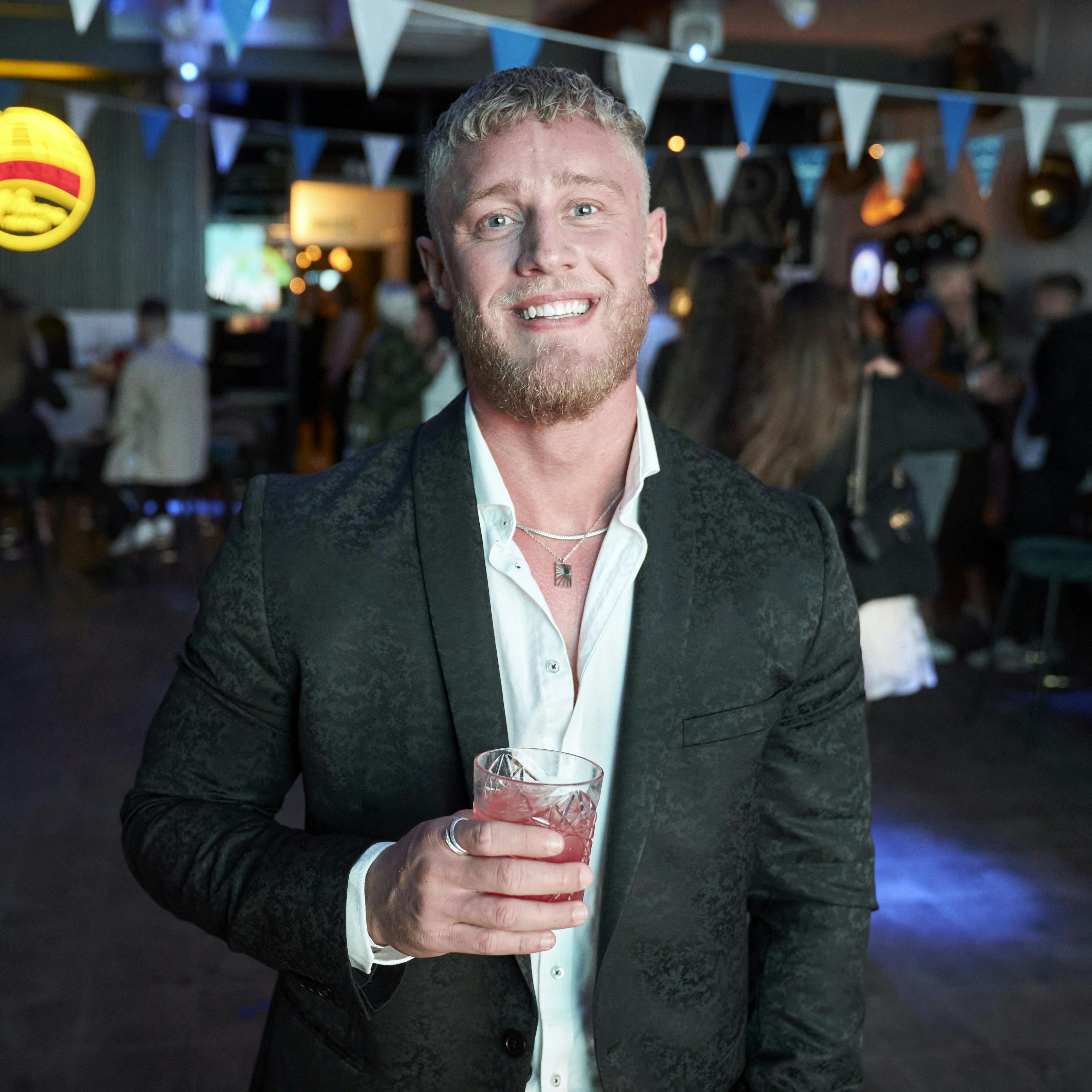 Oliver Erngart er en glad mand.