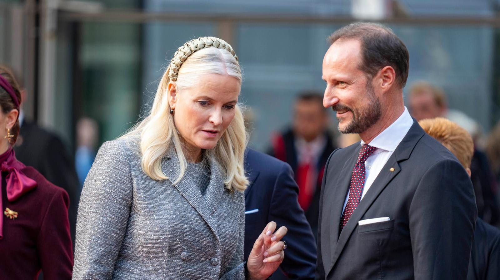 Det værste år nogensinde - sådan blev 2024 for den norske kongefamilie og ikke mindst kronprinsparret, som har haft brug for mange stunder til at tale tingene igennem med både hinanden og professionelle fra sundhedssystemet.