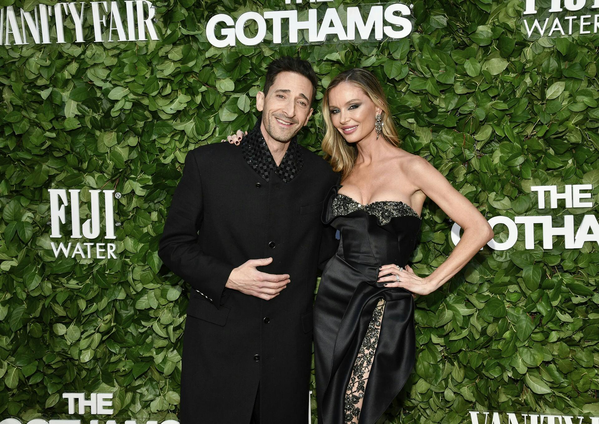 Adrien Brody danner i dag par med Georgina Chapman.