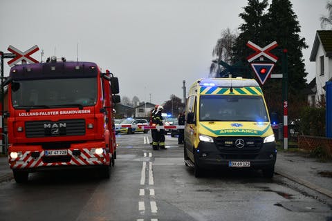 Manden har mistet livet juledag, efter han blev ramt af et tog nær Sakskøbing Station.