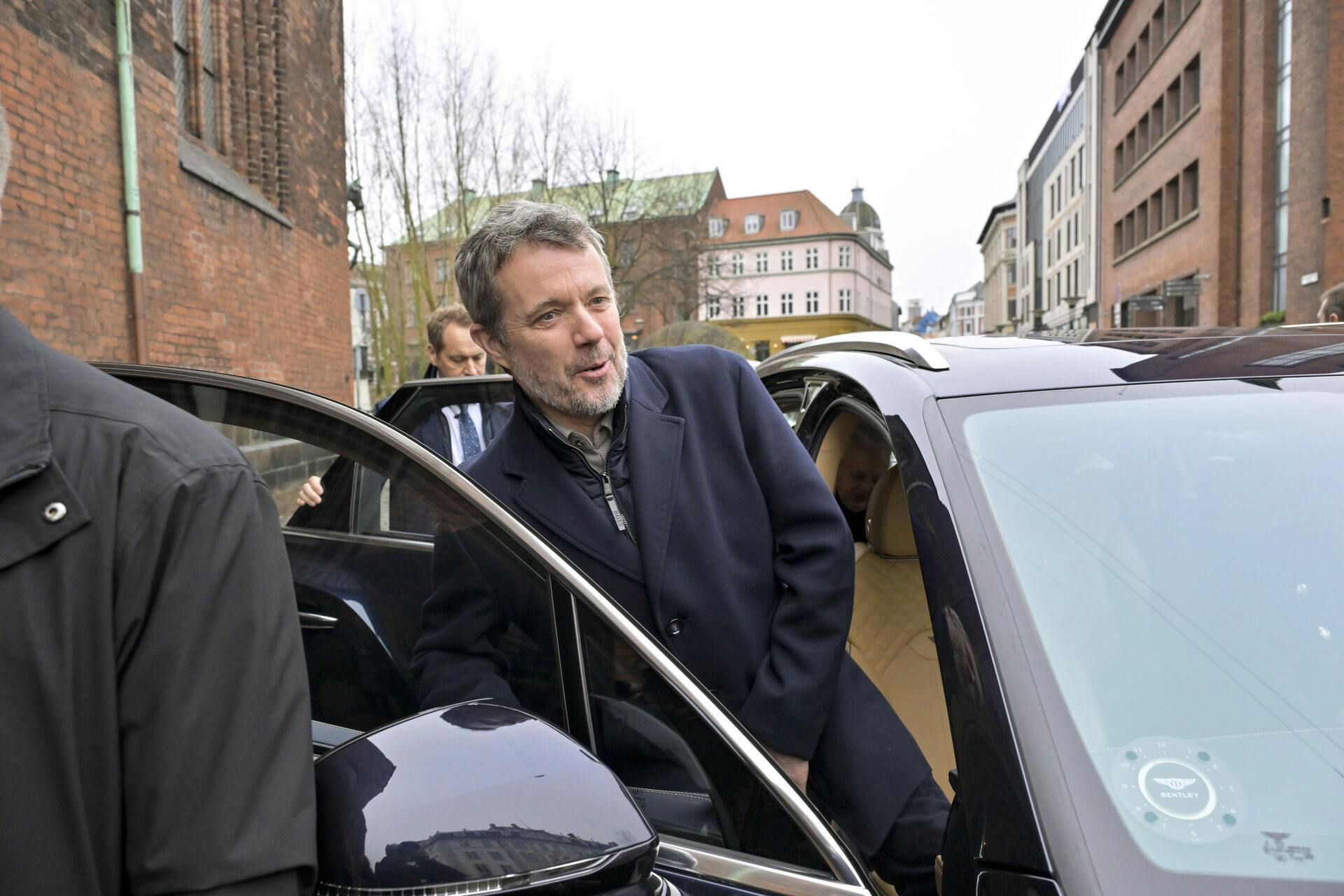 Kong Frederik X efter højmessen i Aarhus Domkirke juledag, onsdag den 25. december 2024.