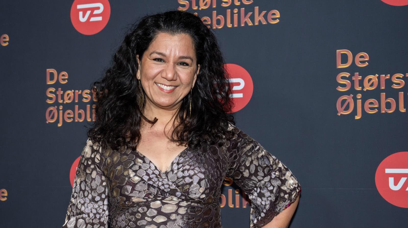 Forfatteren og TV2-korrespondenten Simi Jan , 45, glæder sig til at vise sine to børn Thailand og Malaysia, når hun, børnene og manden Allan rejser af sted i januar.