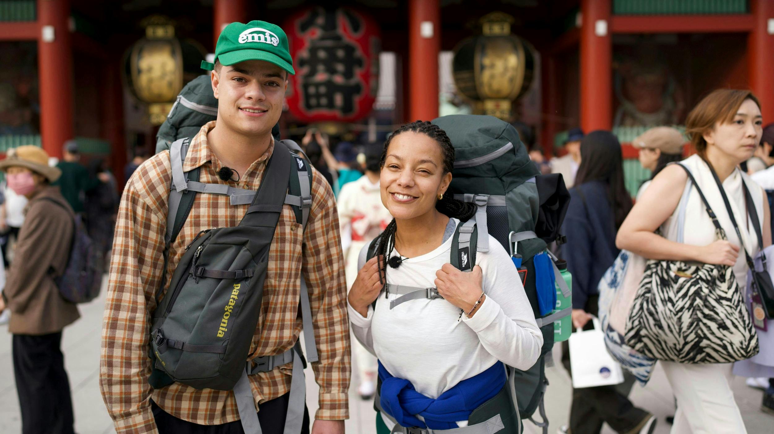Det var Mariams forslag, at hun og Malik tilmeldte sig ”Først til verdens ende”. Her konkurrerer fem modige par om at komme først fra Tokyo til Bali.
