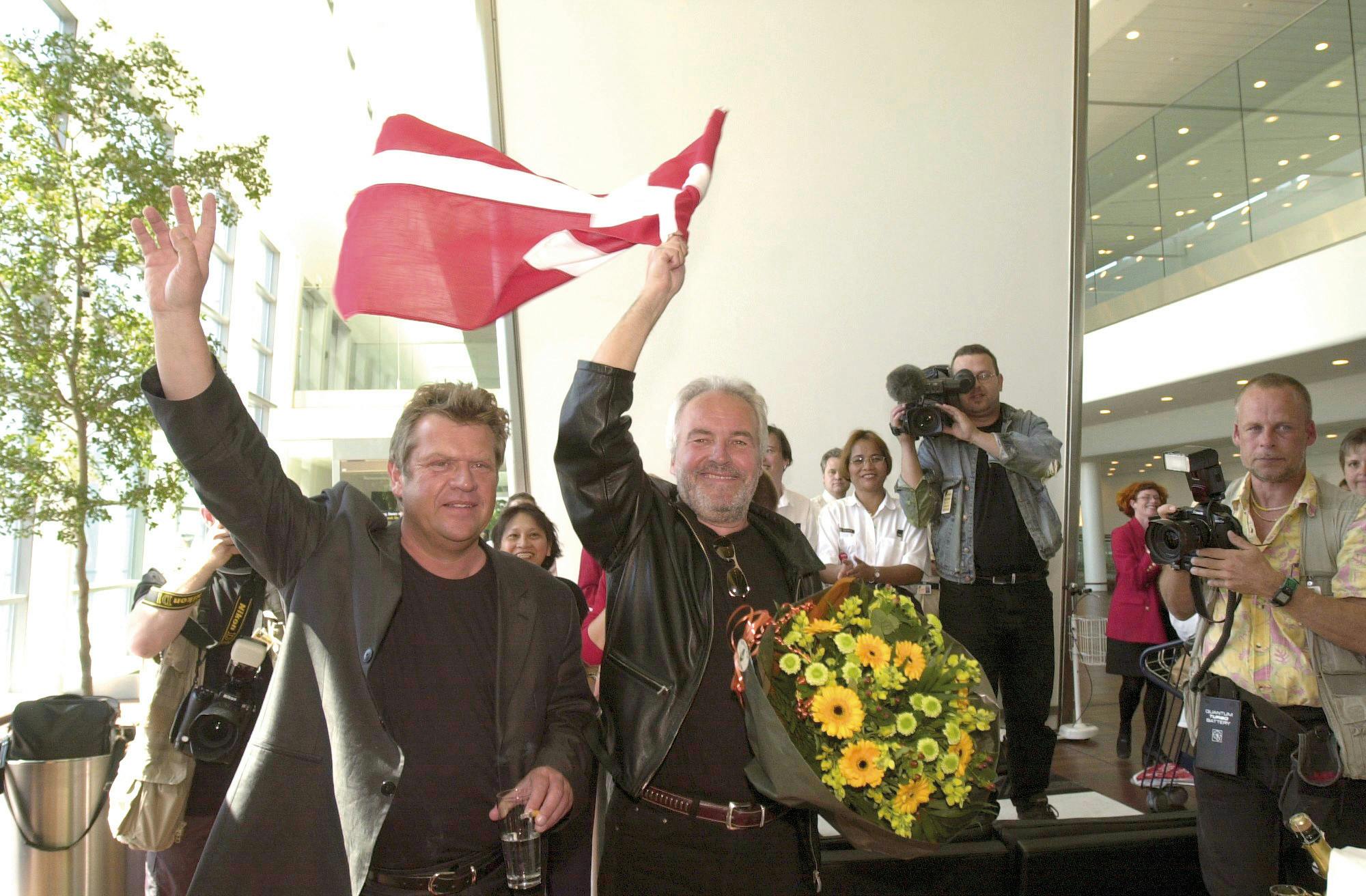 I flere årtier har Brødrene Olsen turneret Europa rundt, og noget af det allerstørste var Eurovision-sejren i 2000 i Stockholm. I dag må Jørgen Olsen, 74, optræde alene.
