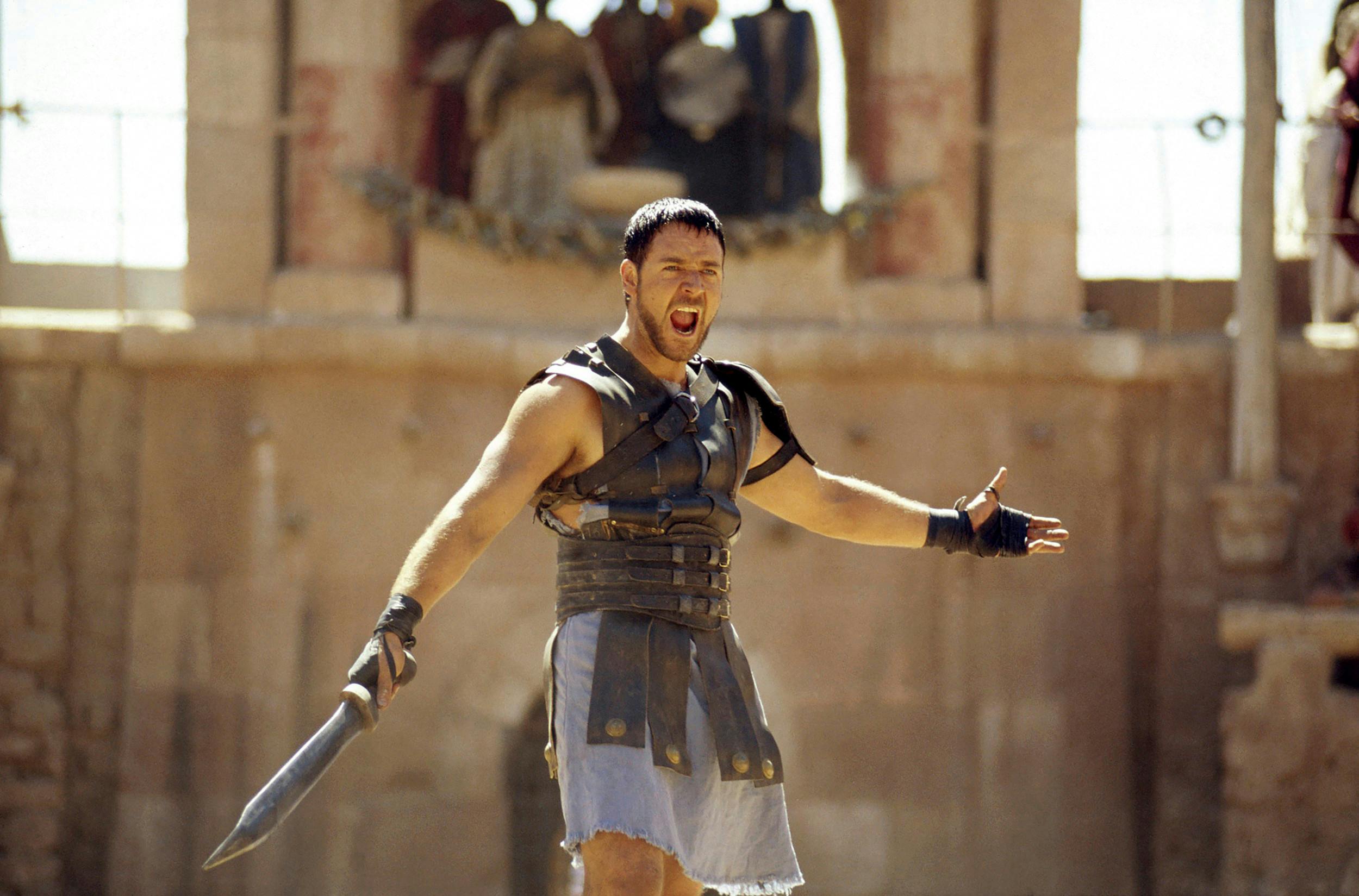Russell Crowe, fylder 60 år søndag den 7. april, og en af hans glasroller har været som tapre Maximus i megahittet ”Gladiator” fra 2000. Han høstede en Oscar for rollen.