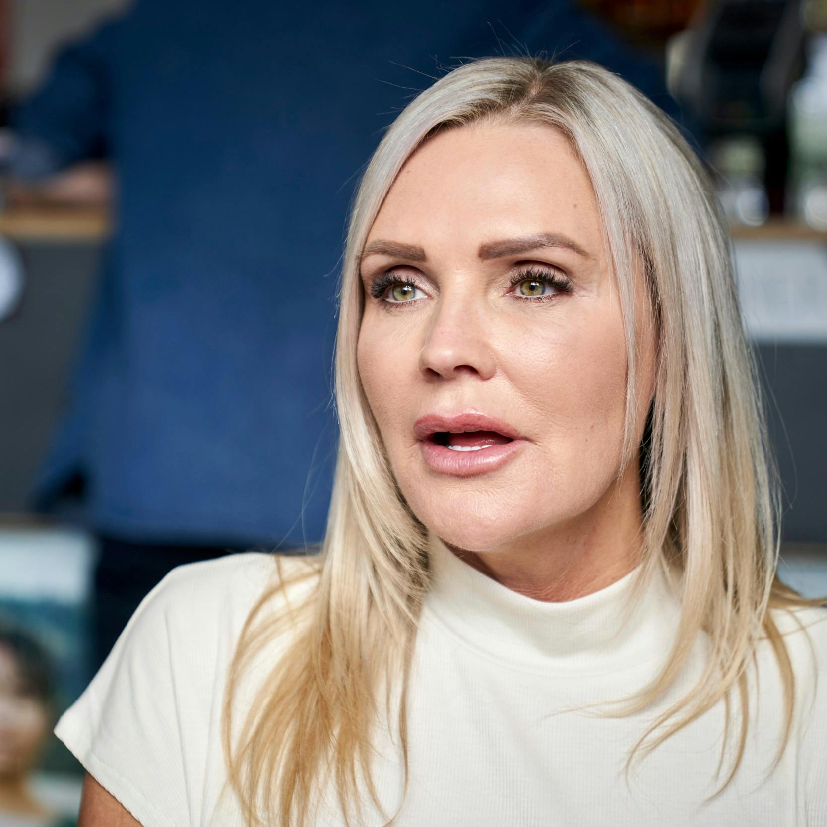 Jackie er sikker på, at bagmanden på beslutningen om at få fjernet hende fra deltagerlisten, var Janni Ree, 54. Dog afviser Janni pure, at det skulle være hende, der havde bestemt det.