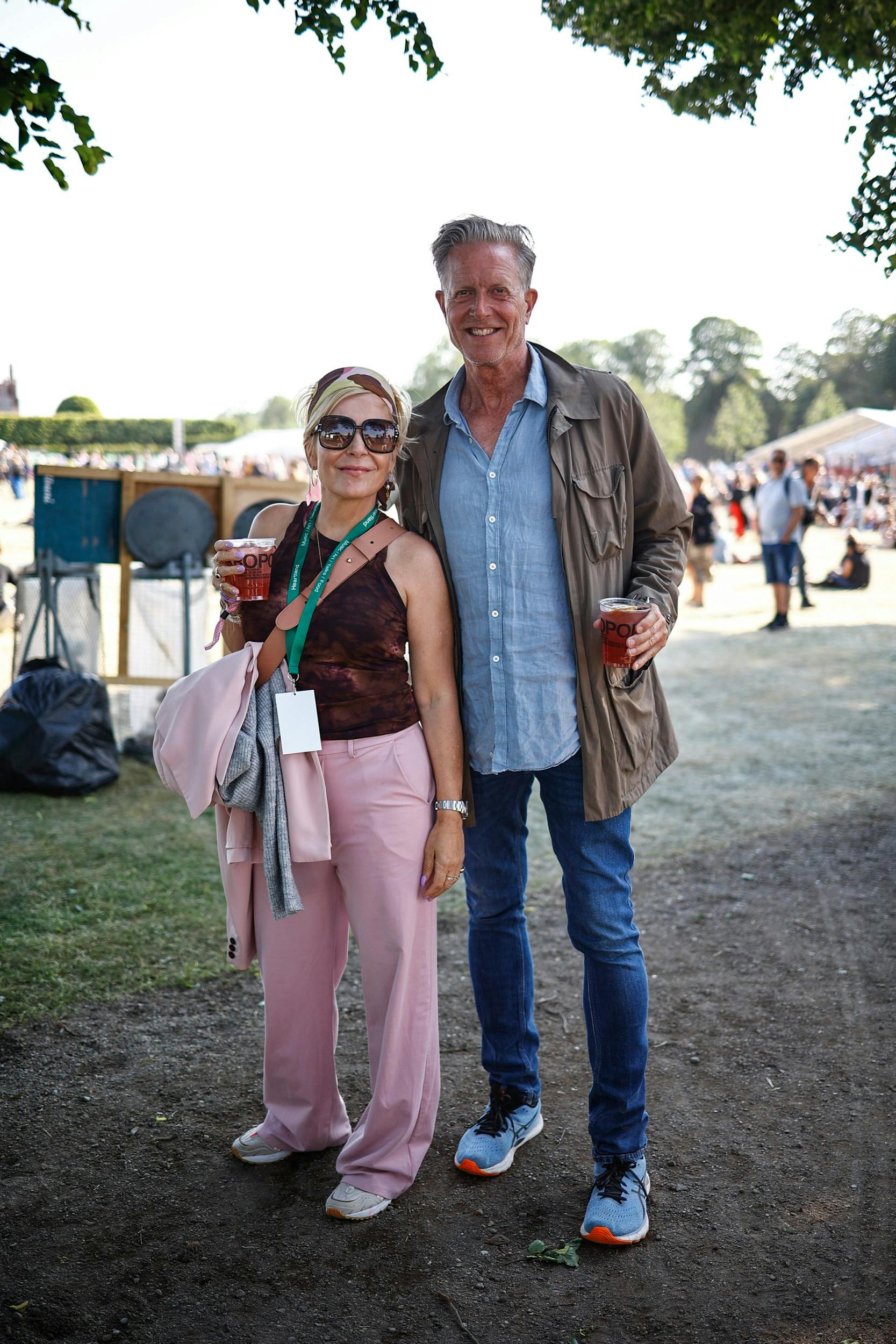 I virkelighedens verden er det hustruen Lise Mühlhausen, 57, som har erobret Myginds hjerte. De to har været gift siden 1996.