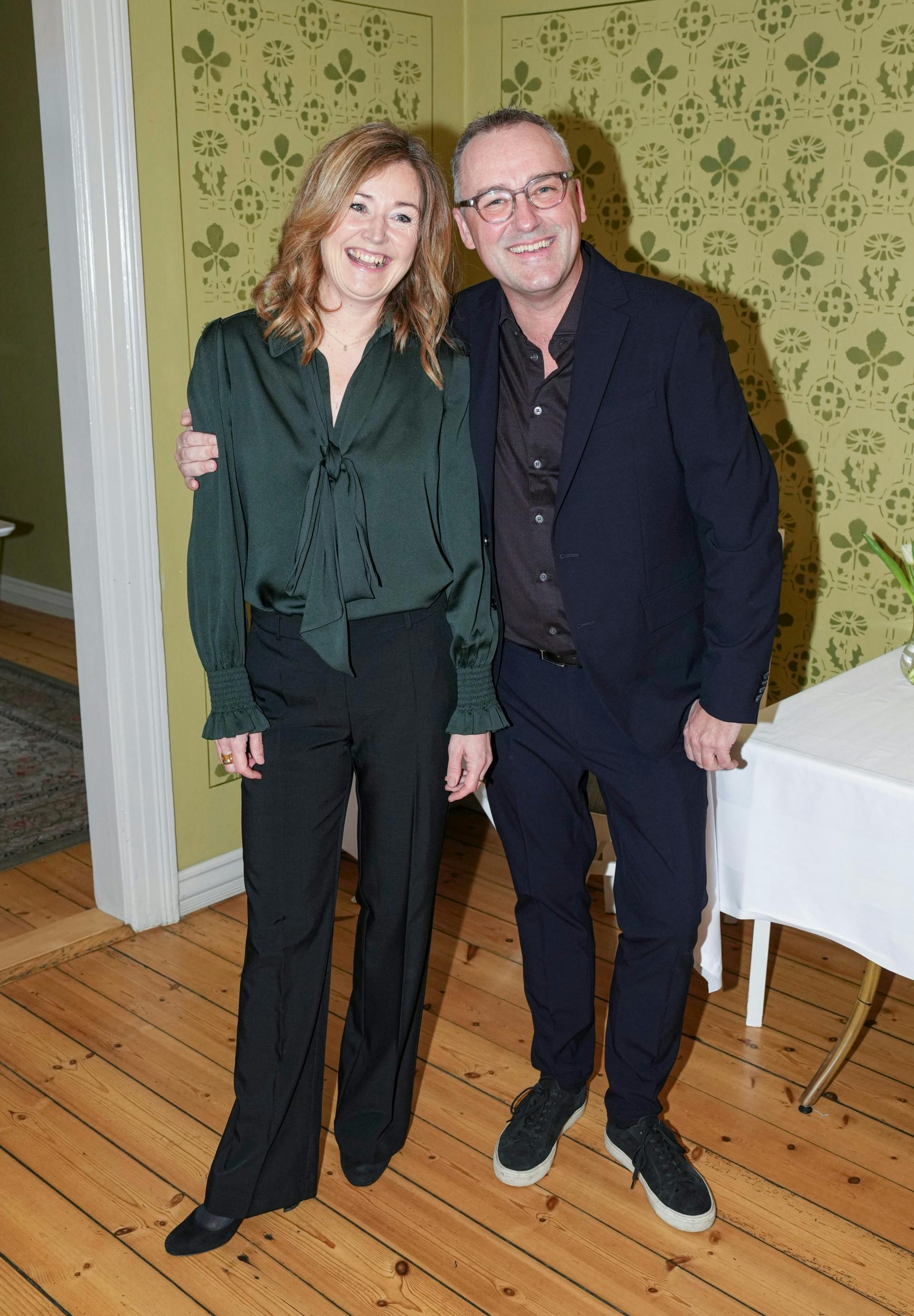 Peters hustru, Trine, har sagt fra – Peter skal ikke eje den røde knallert fra programmerne.