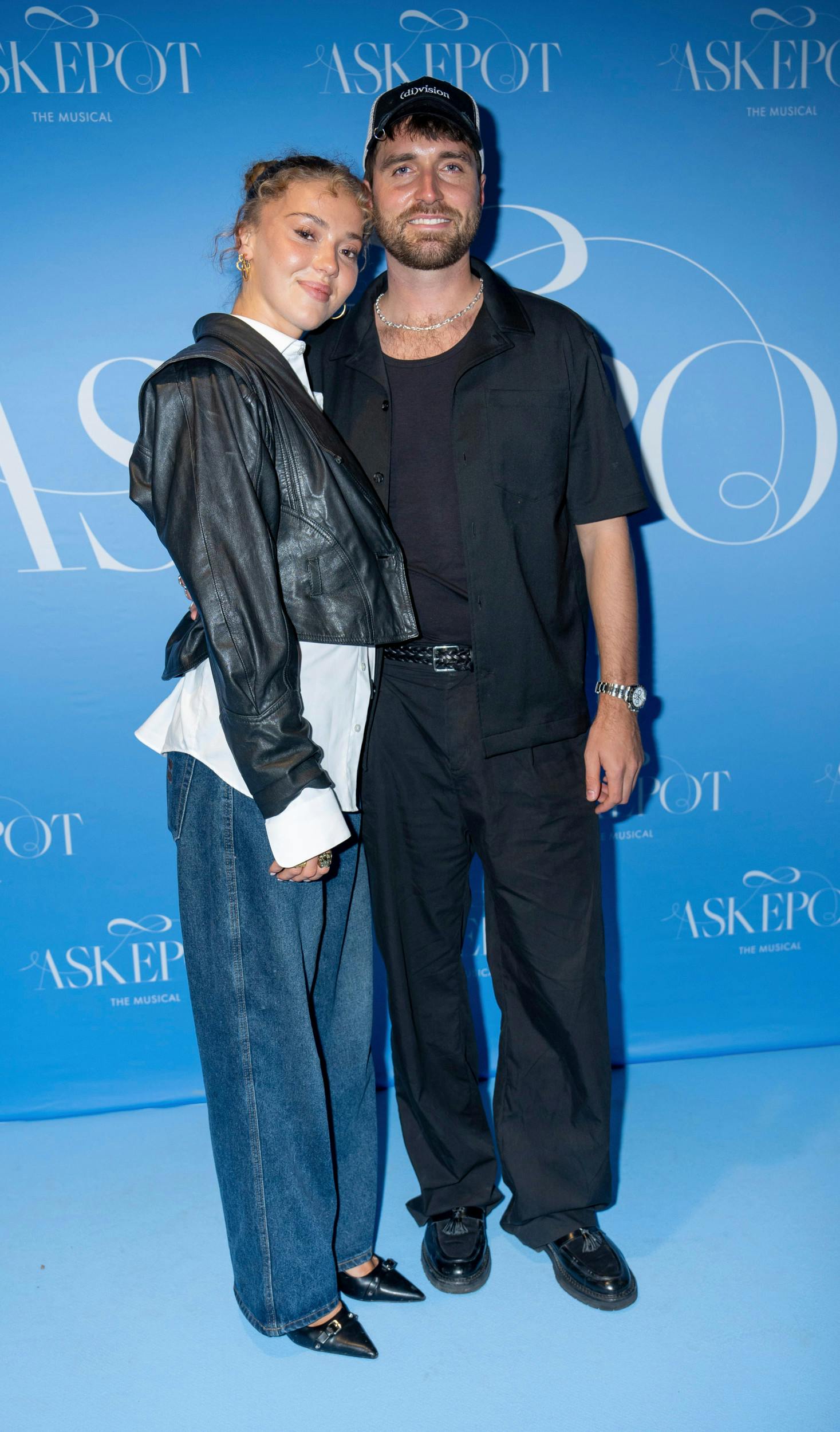 I et års tid har kvinden i Maltes liv været den smukke danser Didde-Mie Lykke From, 23, som udover øvelser på gulv altså har snoet sig ind i popsmedens bløde hjerte. Skønheden deltog i 2022 i TV 2-survivorserien ”Korpset”.