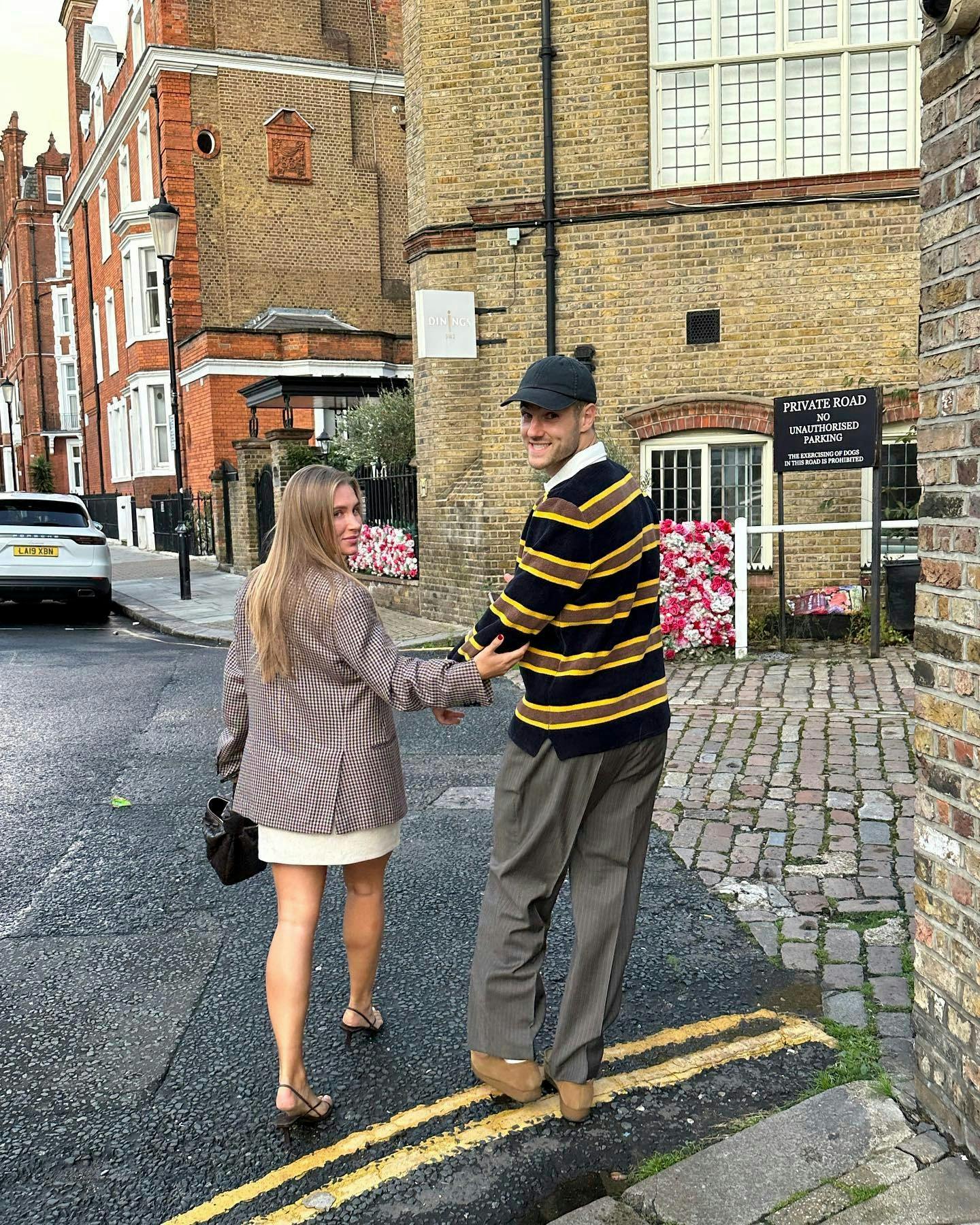 Når ikke han er i Tyskland, er det London, der kalder på Crystal Palace-spilleren og hans wife.