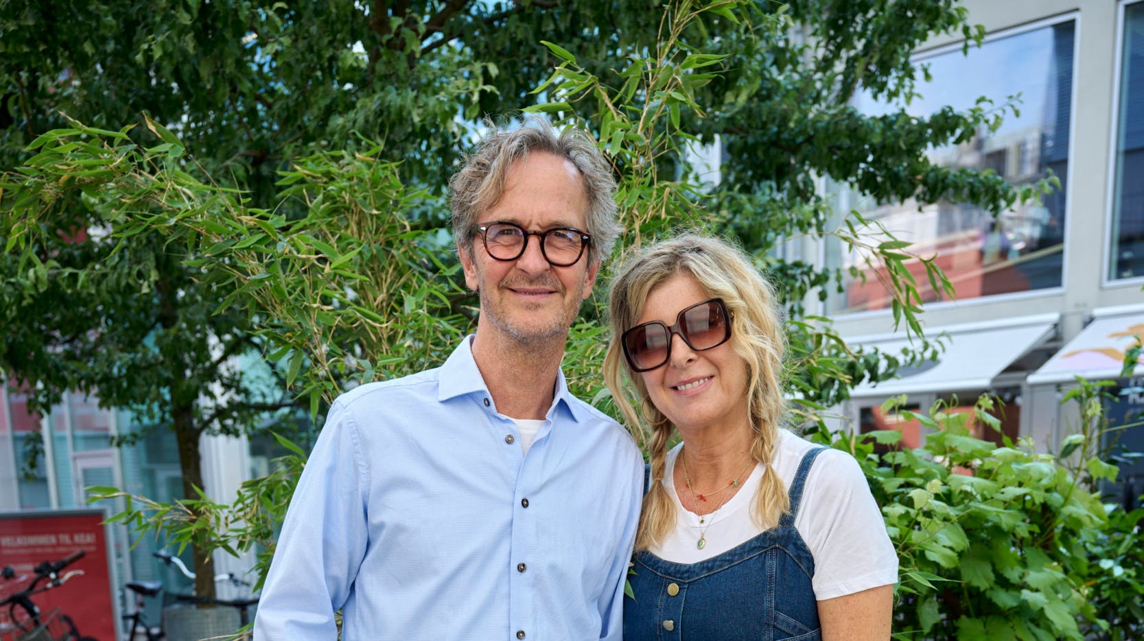 Endnu en gang spiller Lars Brygmann, 67, og Paprika Steen, 59, over for hinanden som ægtepar i DR-serien ”Nama Stay”.