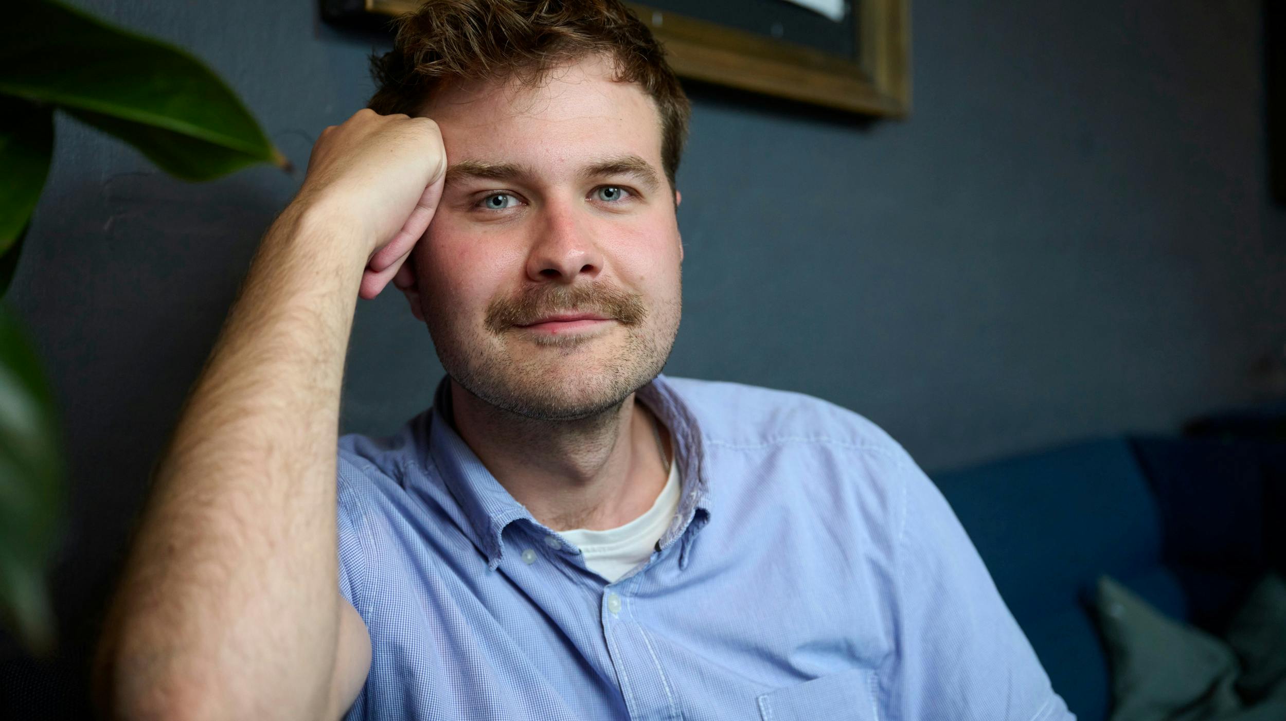 Drømmen om et barn er ikke nem, når man er mand og homoseksuel, men Magnus Haugaard, 29, håber alligevel, at det sker for ham en dag.