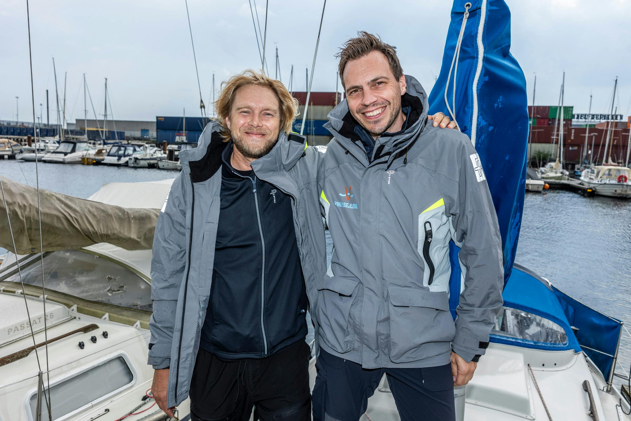 Felix Smith har sin gode ven Anders Mundelin som medvært på sejlerprogrammet.