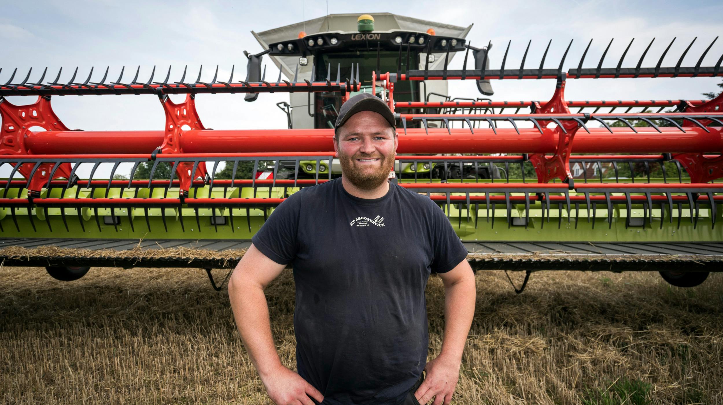 27-årige Jacob Pedersen håber at finde en pige, der har lyst til at flytte ind på gården i Sasserup. Han vil nemlig ikke flytte derfra