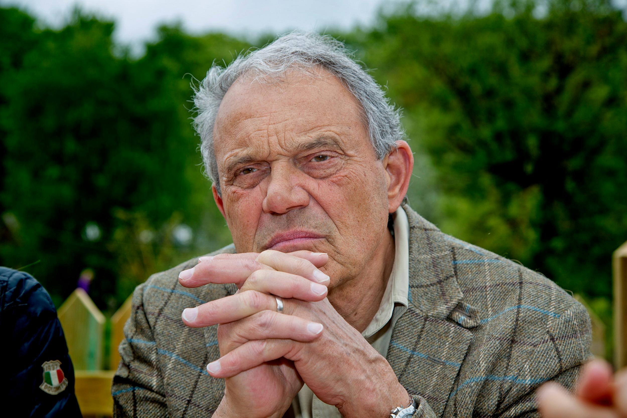 Karsten Ree skal nu finde ud af, hvor meget Janni skal have i forbindelse med bruddet.