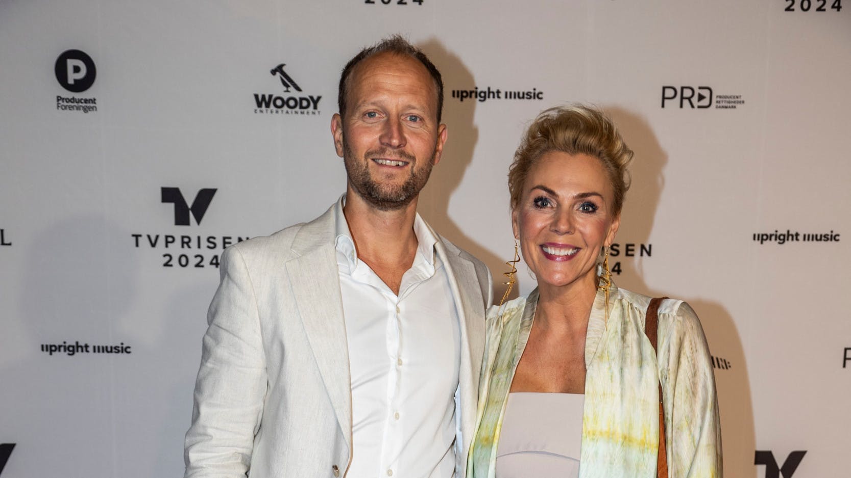 – Jeg glæder mig til at sørge for, at dem der vælger det, får en dejlig ferie. Alle er velkomne, men jeg håber, der er nogle danskere, der har lyst til at komme derned, siger Lene Beier , 47, der sammen med sin mand, Anders Beier , har købt hotellet af et britisk par, der flyttede dertil med deres sønner for 20 år siden.