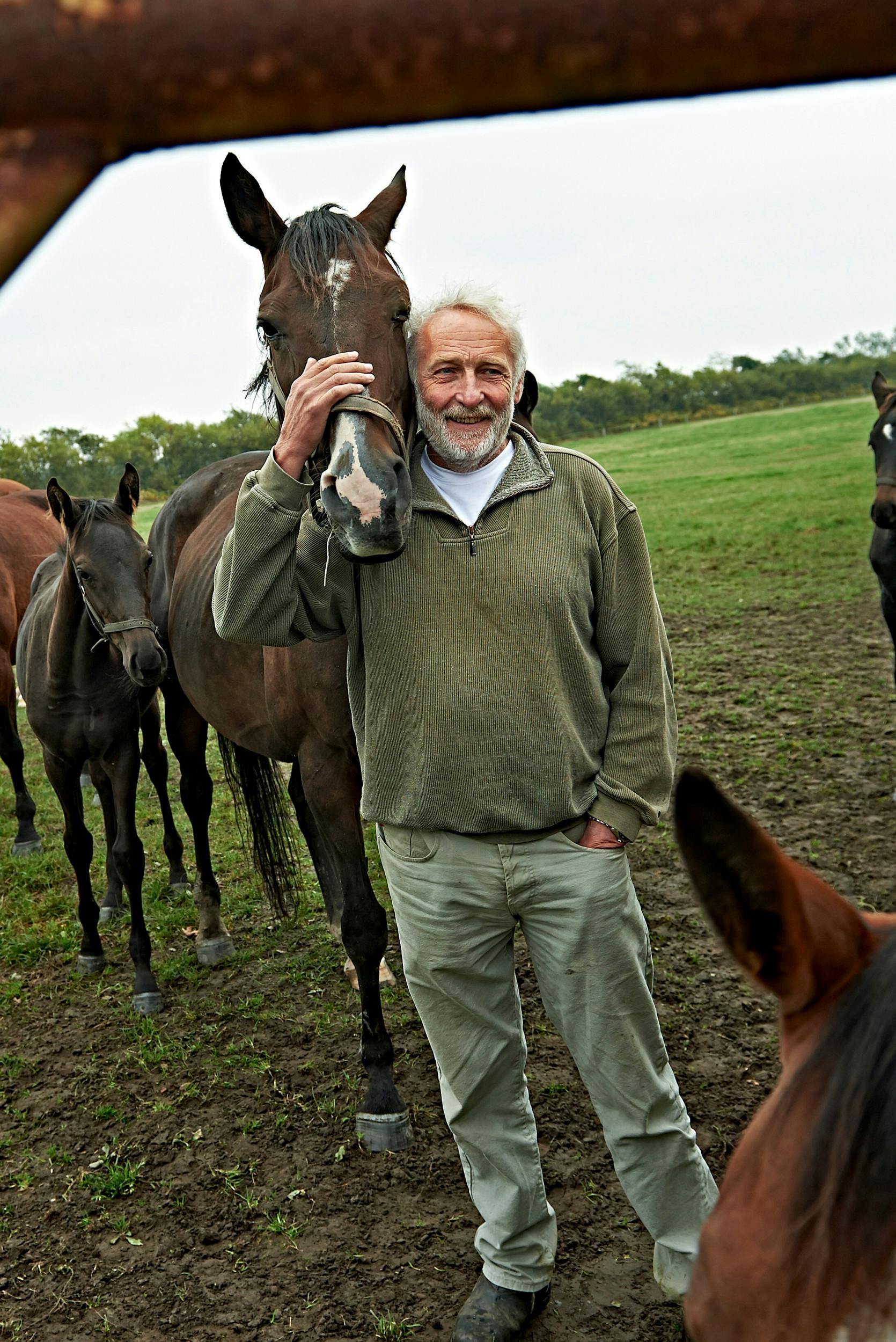 Kærligheden til heste er ikke til at komme uden om. I 50 år har Hausgaard drevet et stutteri i Vendsyssel.