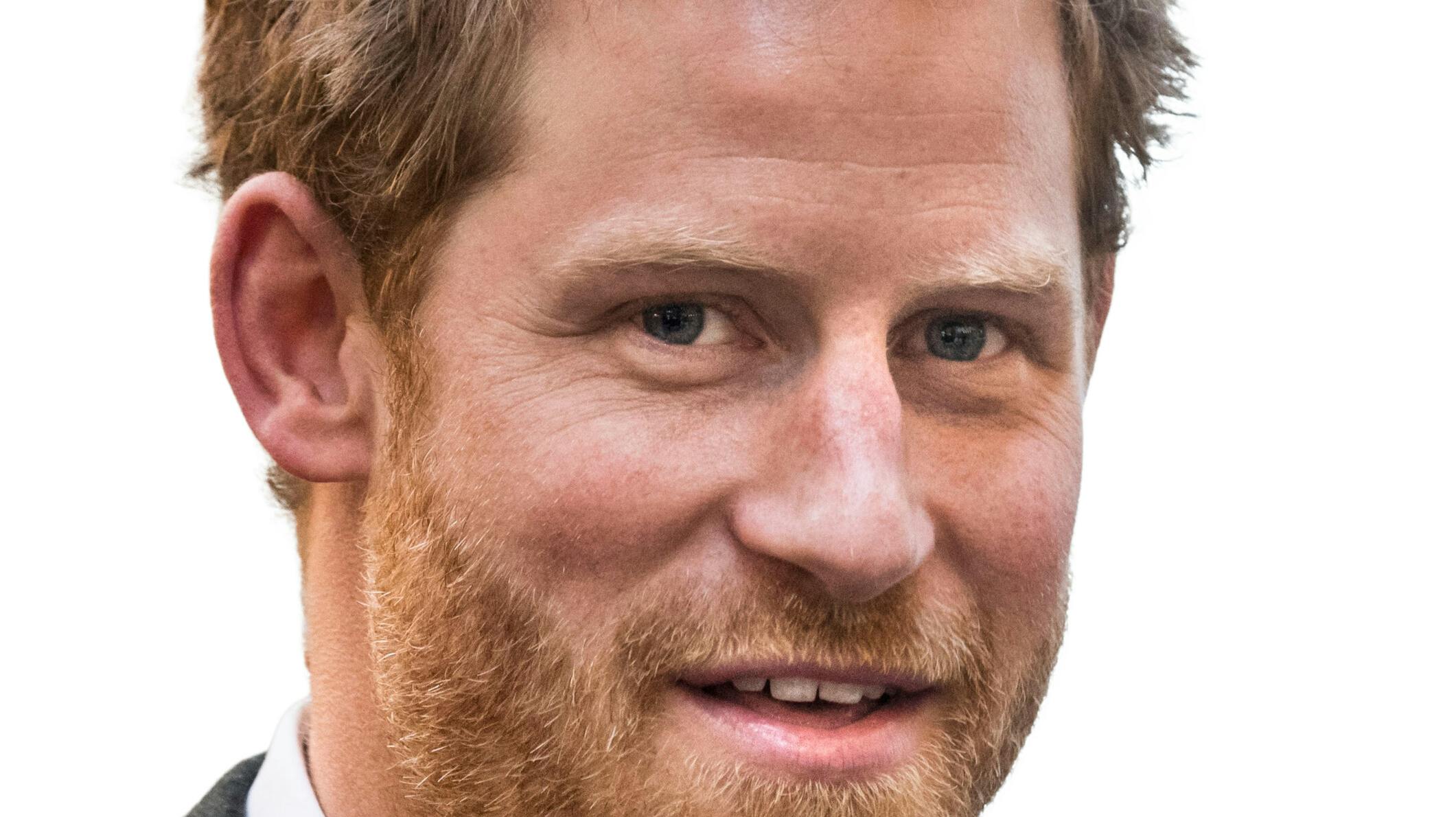 Harry er praktisk talt kappet af det kongelige familietræ og kontakten til kongehuset er så dårlig, at da hans farmor dronning Elizabeth døde, fik han nyheden på mobiltelefonen via BBC News.