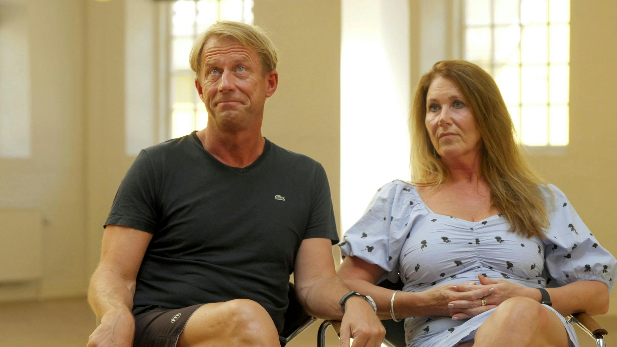 Anette er træt af, at Frank inddrager hende i sine udtalelser og siger ”vi”.  