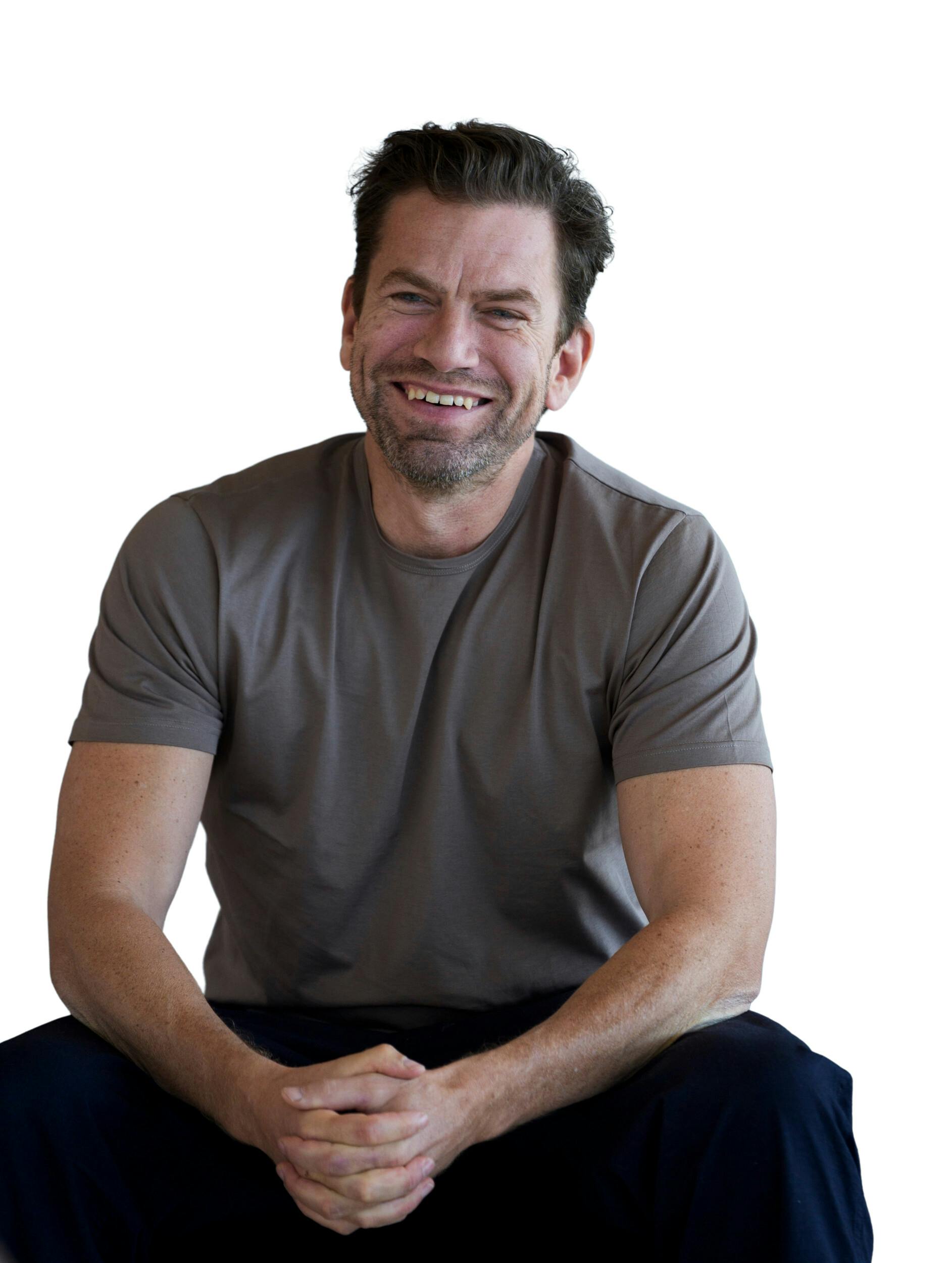 I ”Familier som vores” spiller Lie Kaas en arkitekt, der ligesom alle andre skal træffe en masse svære valg, da Danmarks befolkning evakueres.