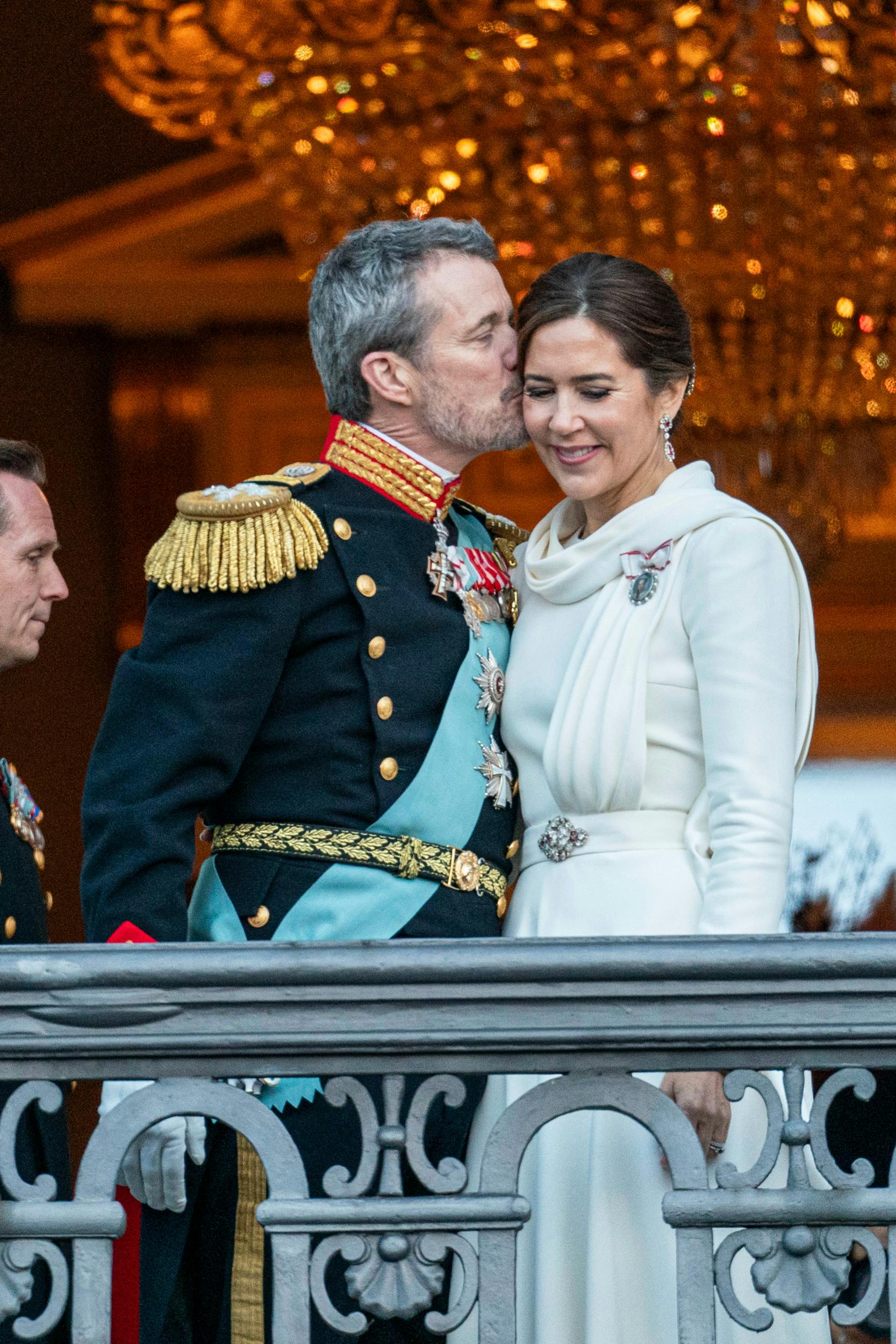 Ifølge kongehuseksperten Lars Hovbakke Sørensen har Frederik og dronning Mary, 52, været en succes som kongepar.