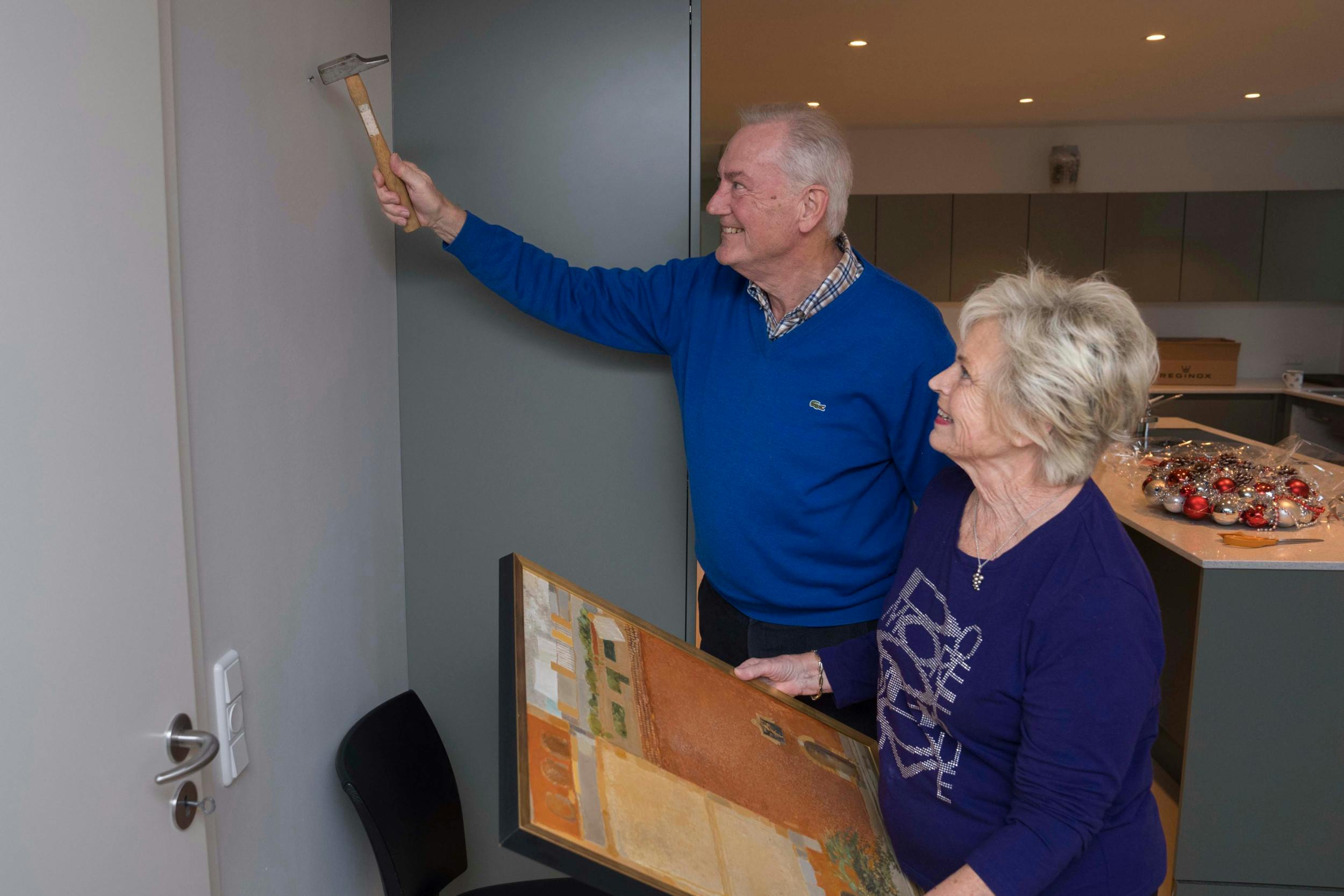 Parret er så småt ved at være på plads i det nye hjem i villakvarteret i Holte.