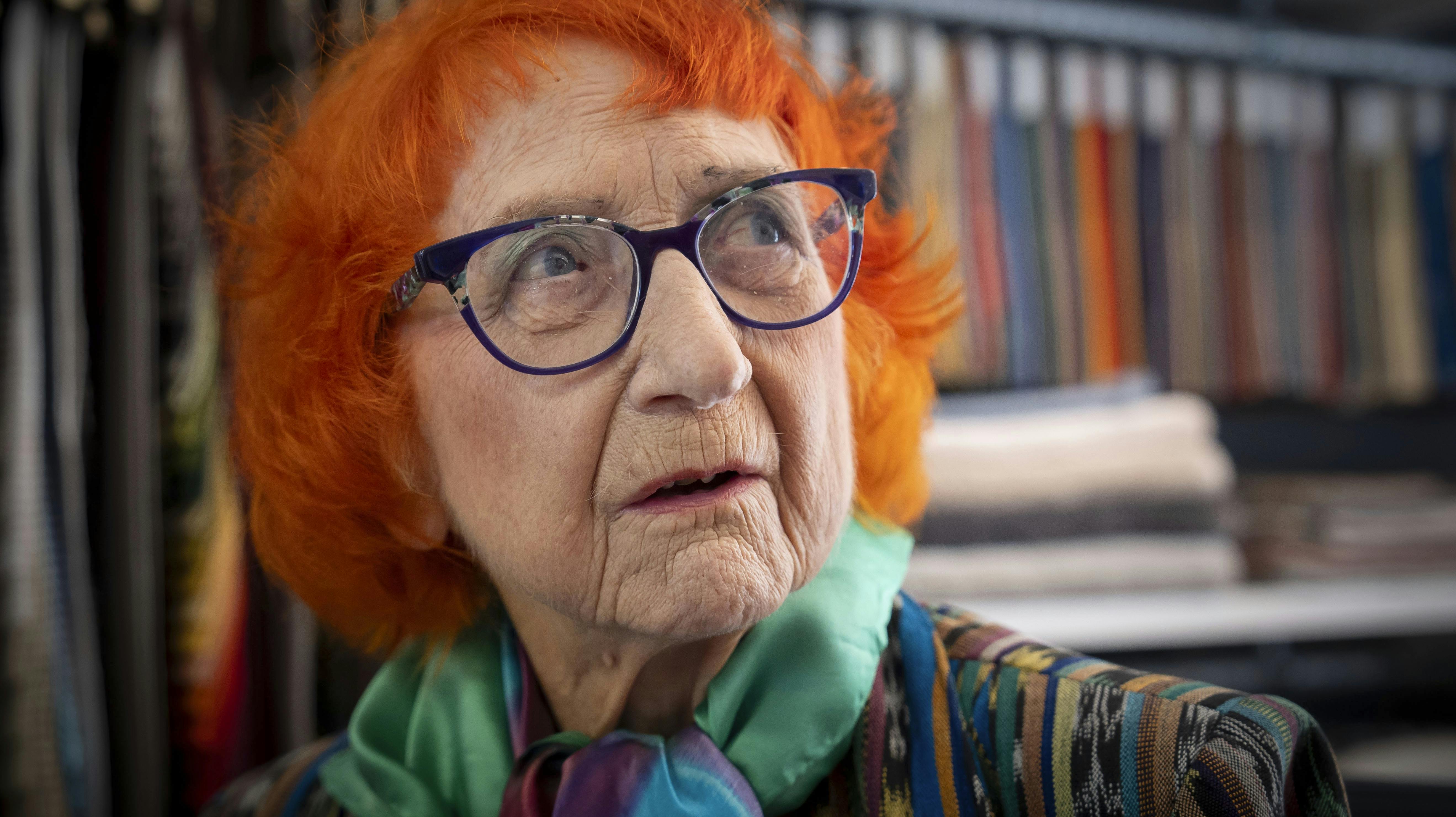 Jytte Abildstrøm er død. Det skriver hendes søn Peter Mygind på Instagram.