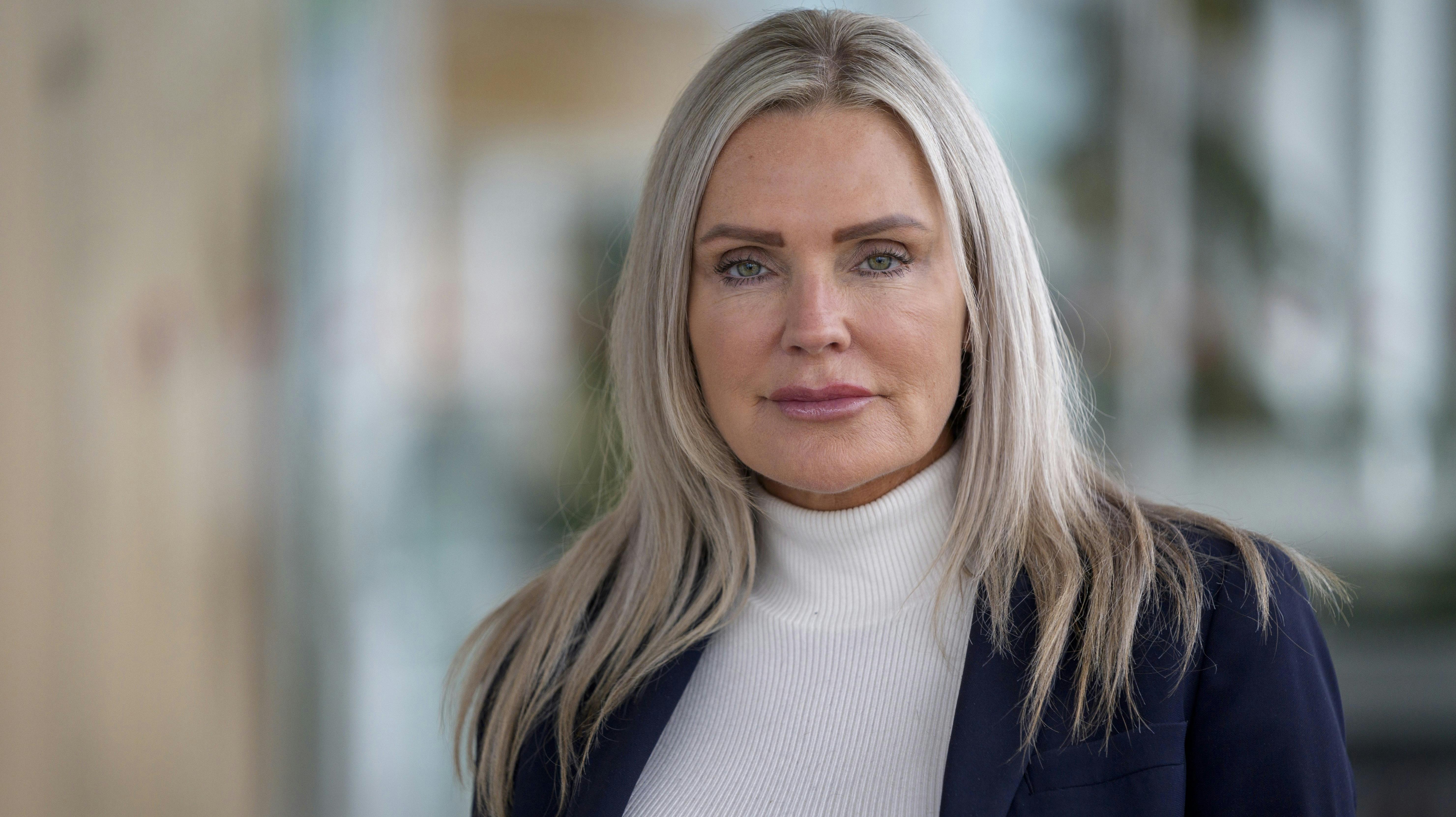 Nu reagerer Janni Ree.