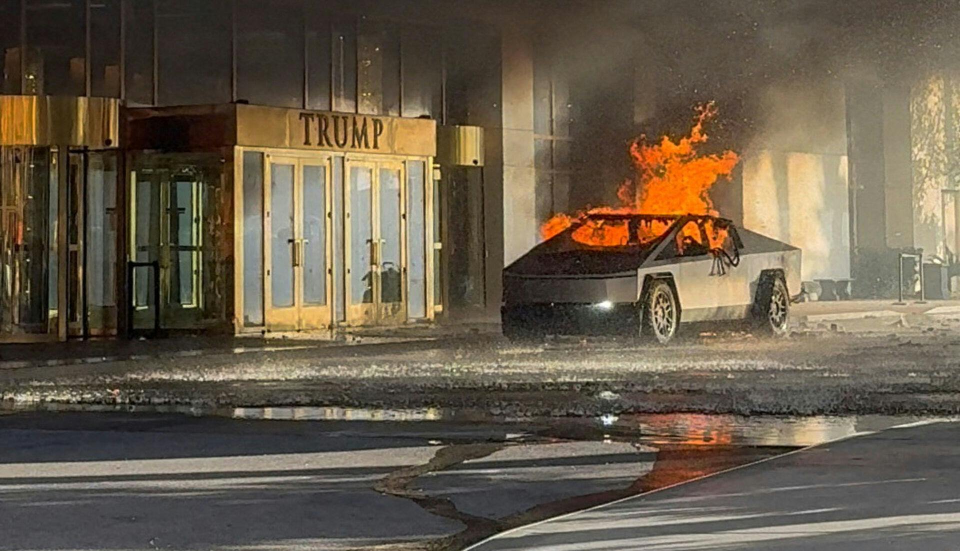 Tesla Cybertrucken eksploderede lige ude foran det såkaldte Trump International Hotel Las Vegas.