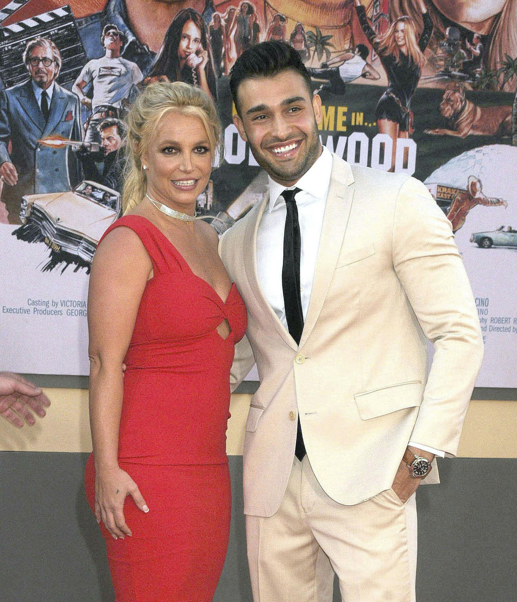 Britney Spears og Sam Asghari på den røde løber i 2019.