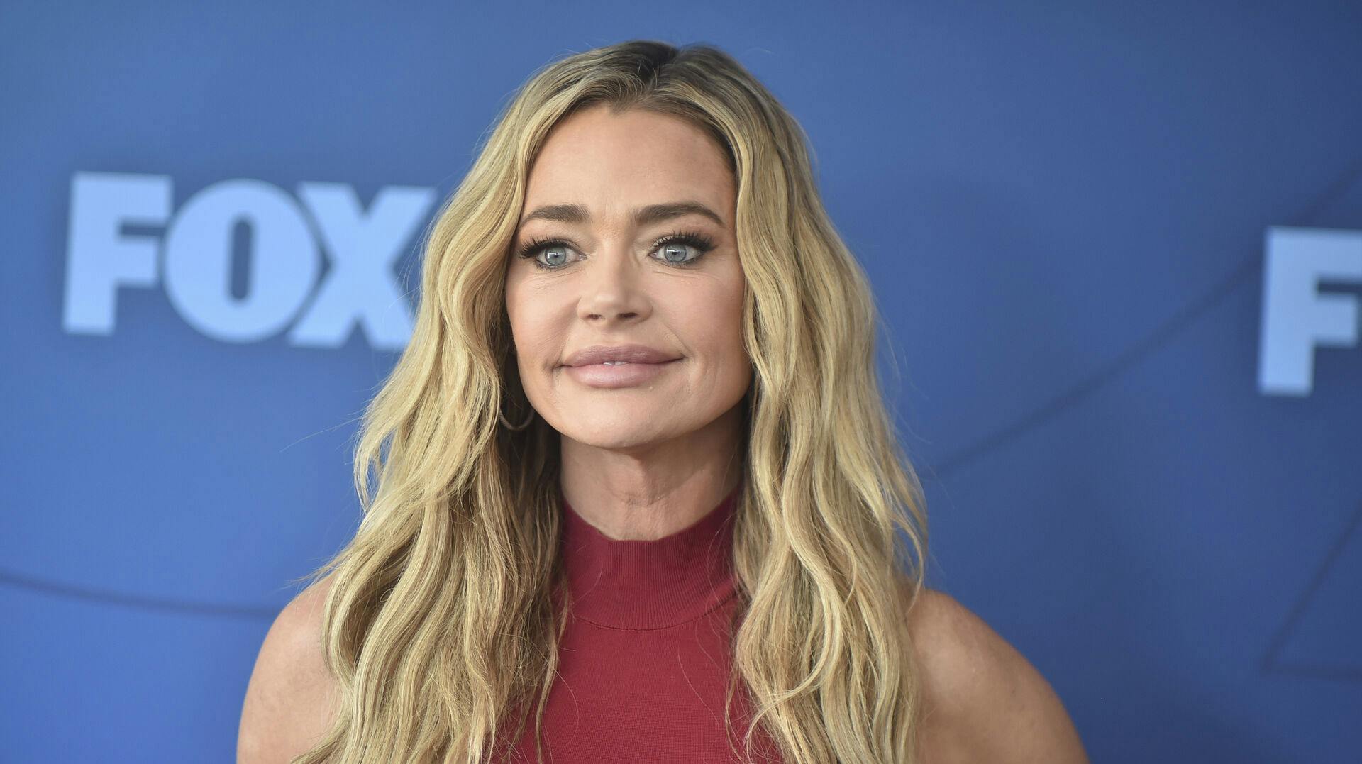 Denise Richards, 53, skal have fikset fortrinene efter hendes impantater blev smadret under optagelserne til realityshowet "Special Forces".
