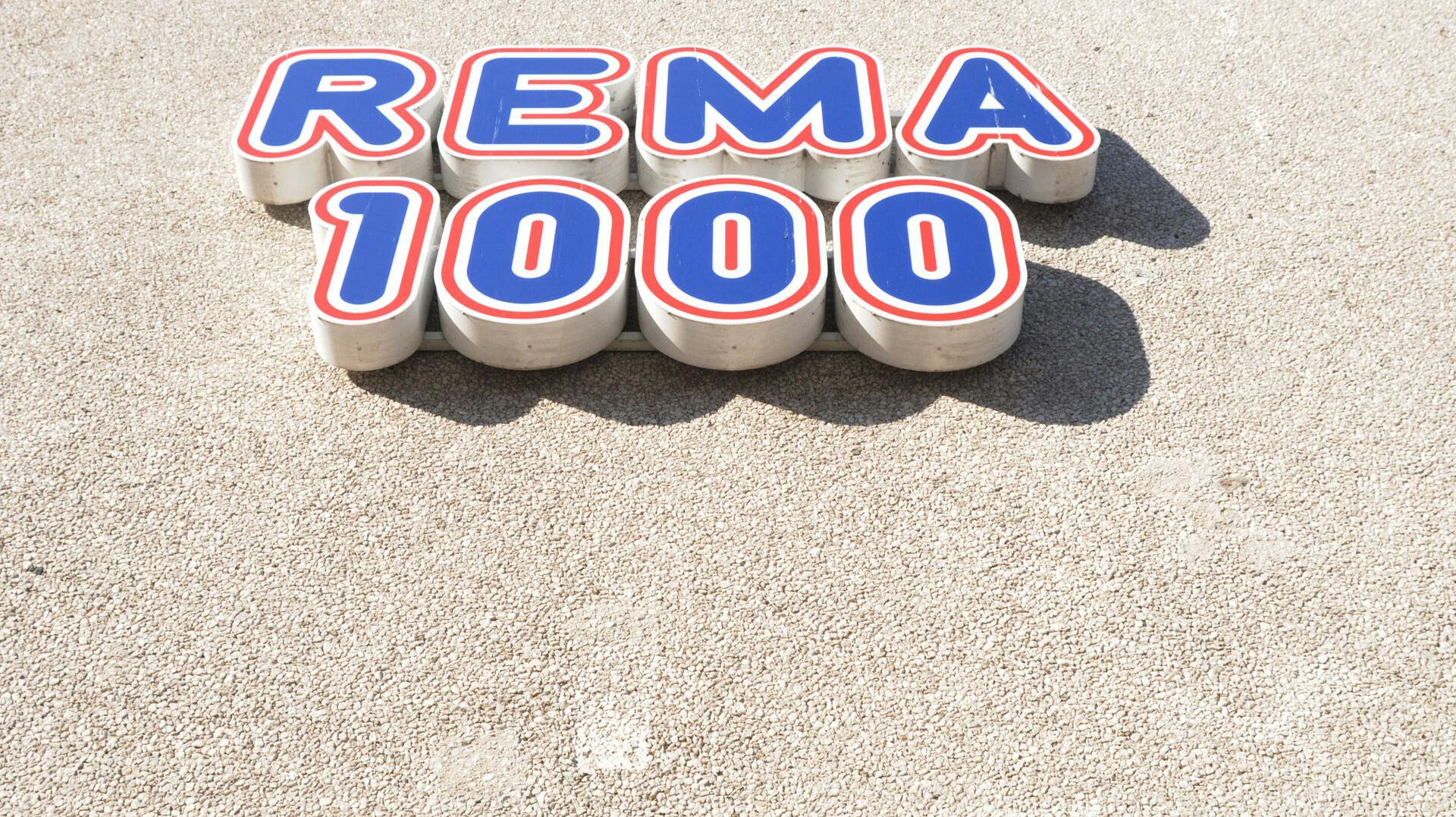 Copenhagen/ Denmark/20 OCT. 20 24/Rema 1000 chain grocery store in copenhagen in Denmark. Photo. Francis Joseph Dean/Dean Pictures Not for commercial use