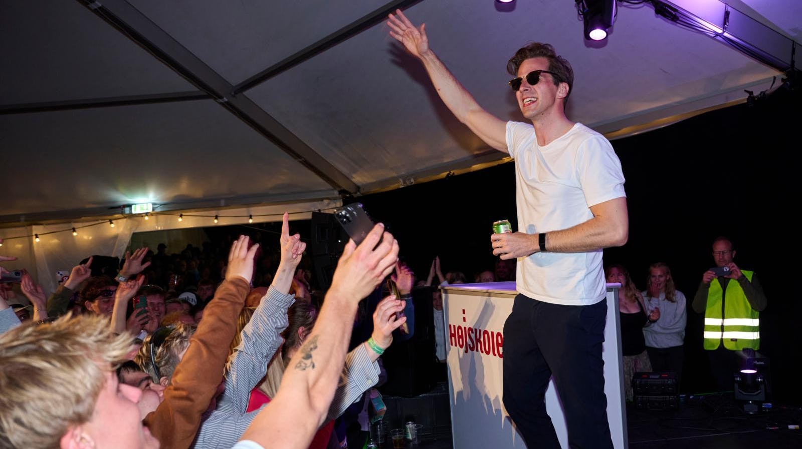 Alex Vanopslagh lagde folkemødet ned sidste år - kan han lægge vælgerne ned også?