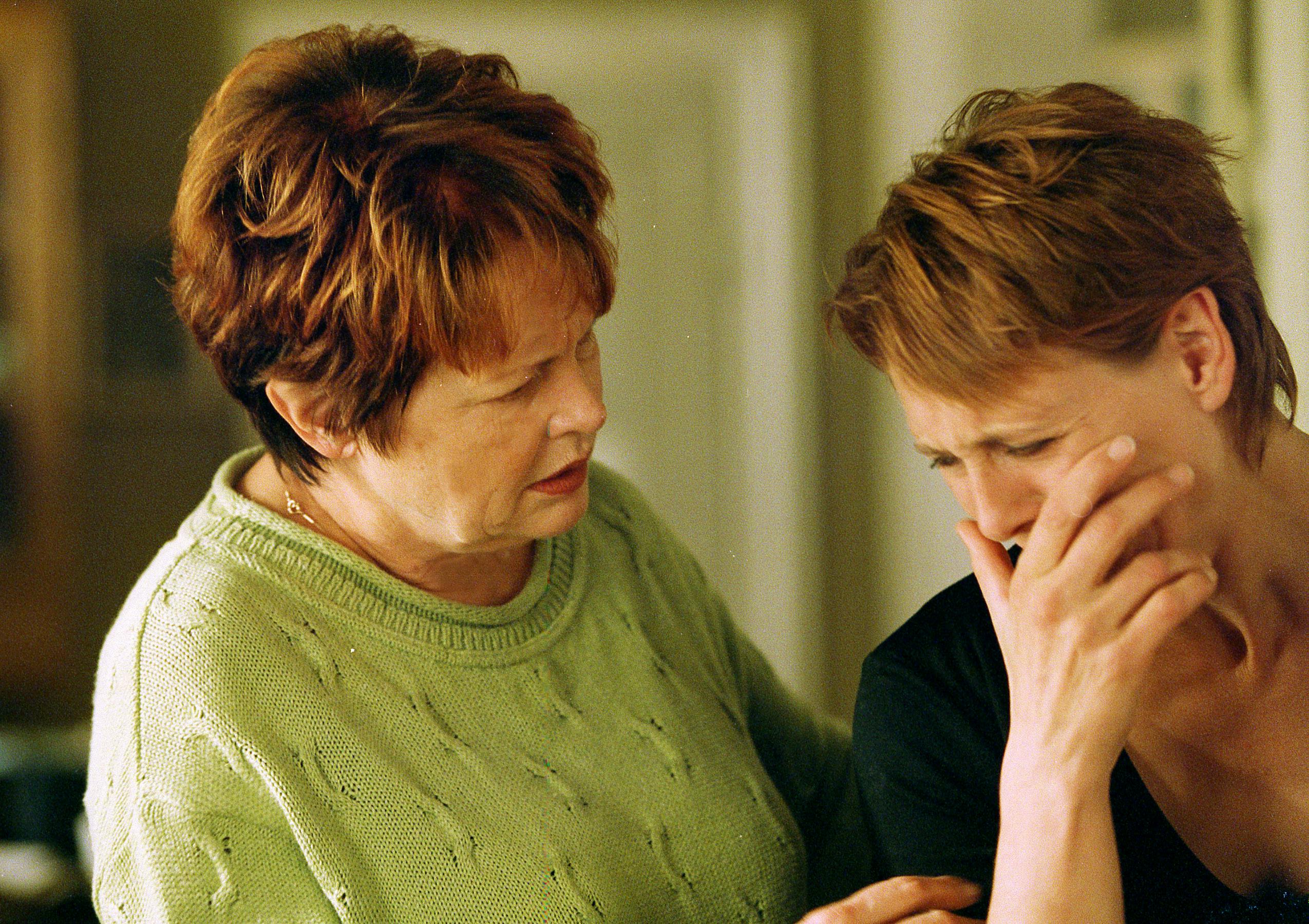 Sådan så det ud, da Ghita Nørby og Charlotte Fich spillede sammen i "Rejseholdet".