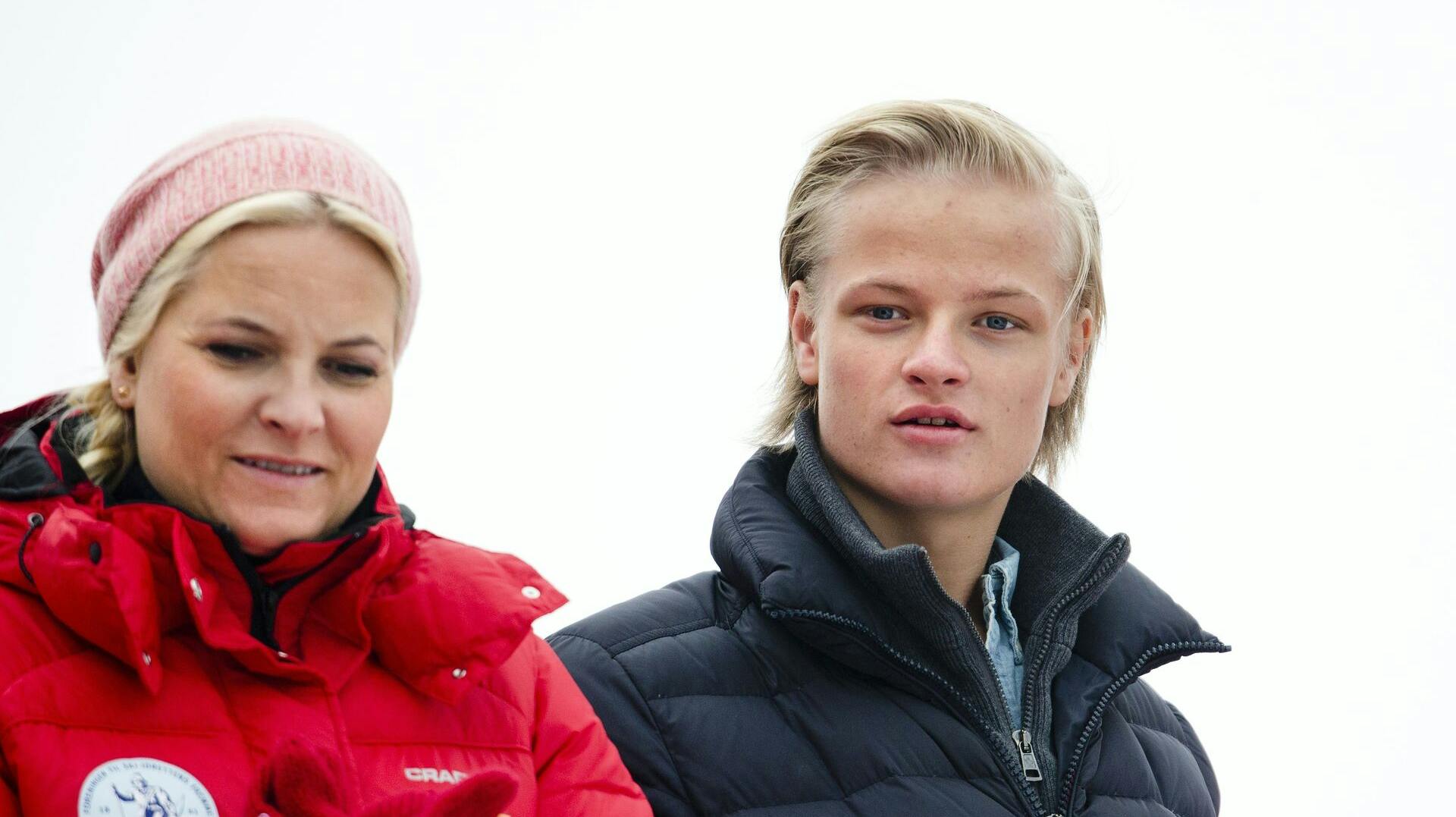 Sagen om Marius Borg Høiby har ramt hans mor, kronprinsesse Mette-Marit, meget hårdt.