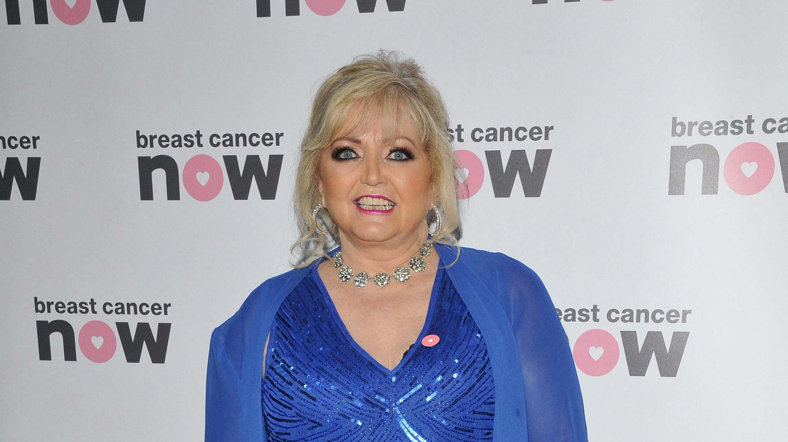 Linda Nolan kæmpede med brystkræft i mange år. Hun fik først konstateret kræft i 2005, men blev erklæret kræftfri i 2011. seks år senere vendte sygdommen tilbage. På billedet ses sangeren i 2013.