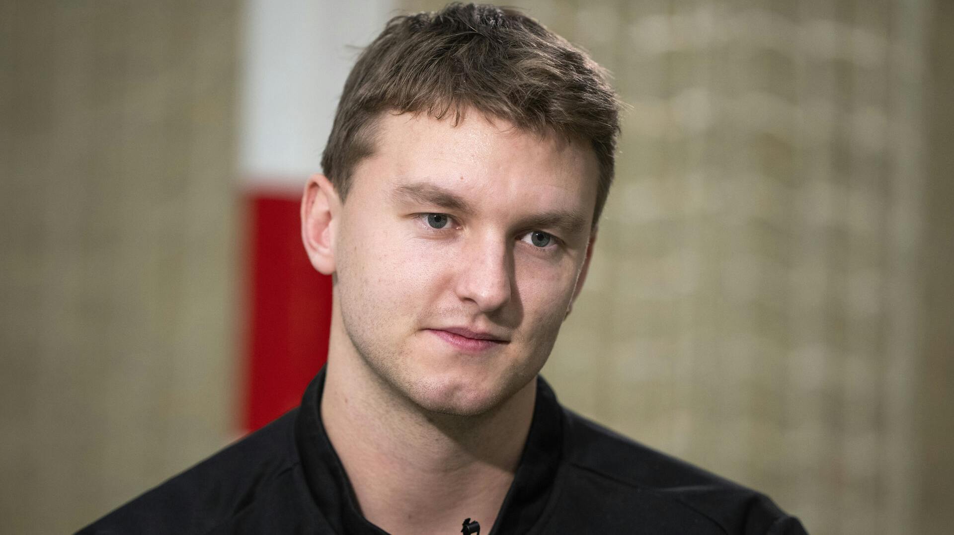 Emil Madsen er blevet bedre i stand til at stå imod fysikken. 
