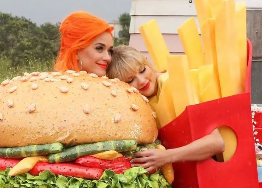 Katy Perry og Taylor Swift i 2019, da Perry medvirkede i en musikvideo af Swift.