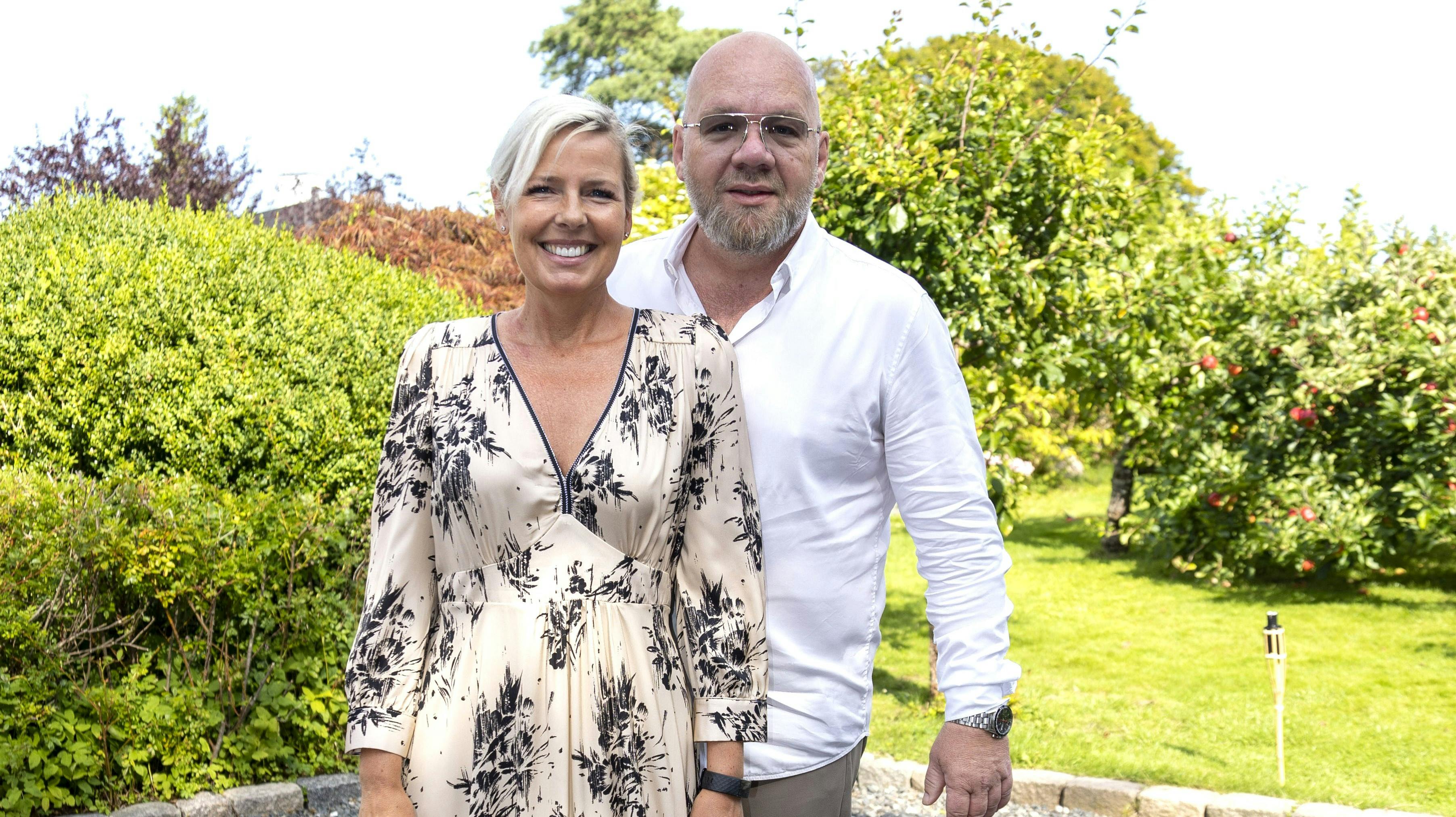 Tina Bilsbo og Lars Hjortshøj bliver mormor og morfar i år.