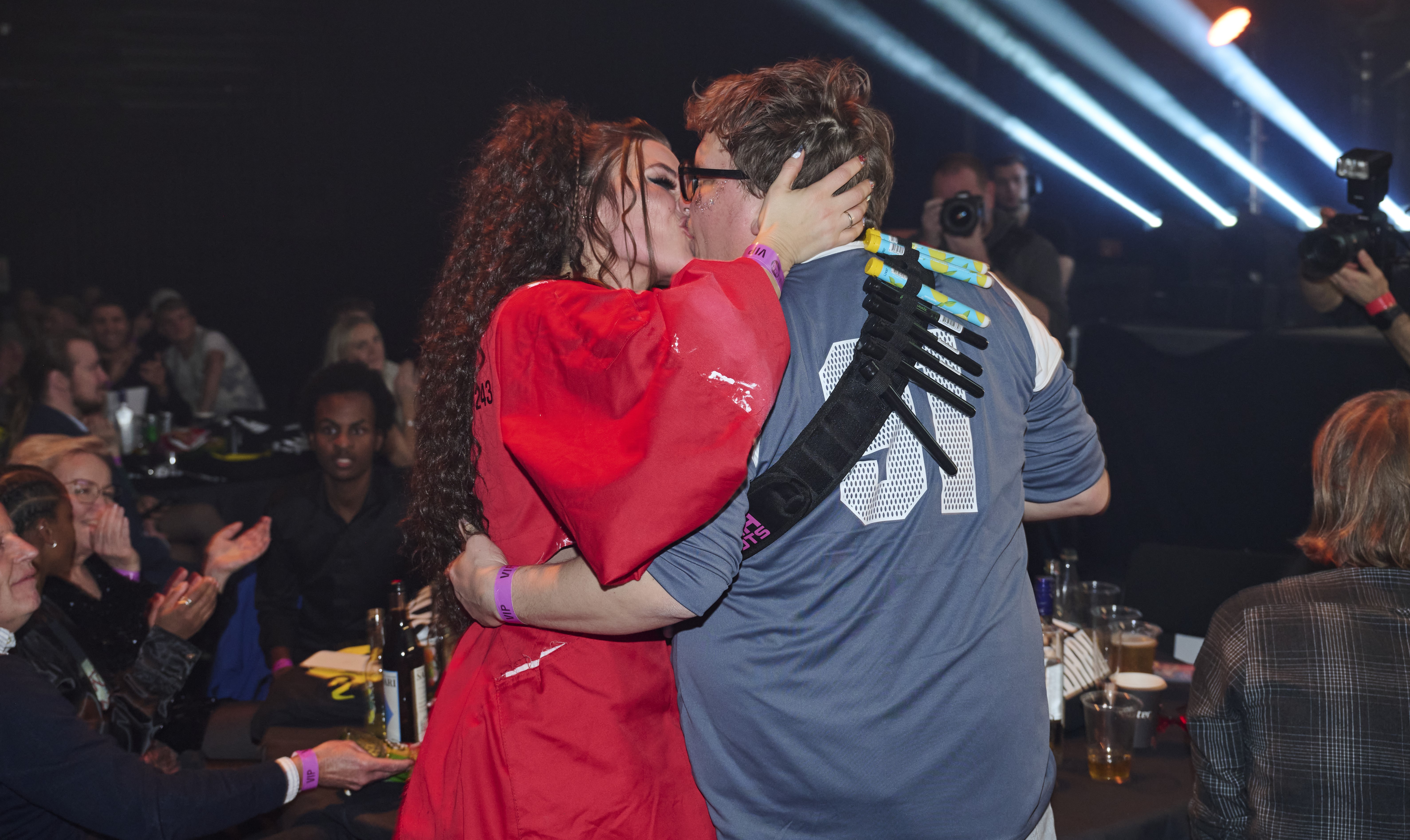 Aftenens store vinder(e). Kærligheden var til at mærke hos Cecilia og Heino Hansen hele aftenen.