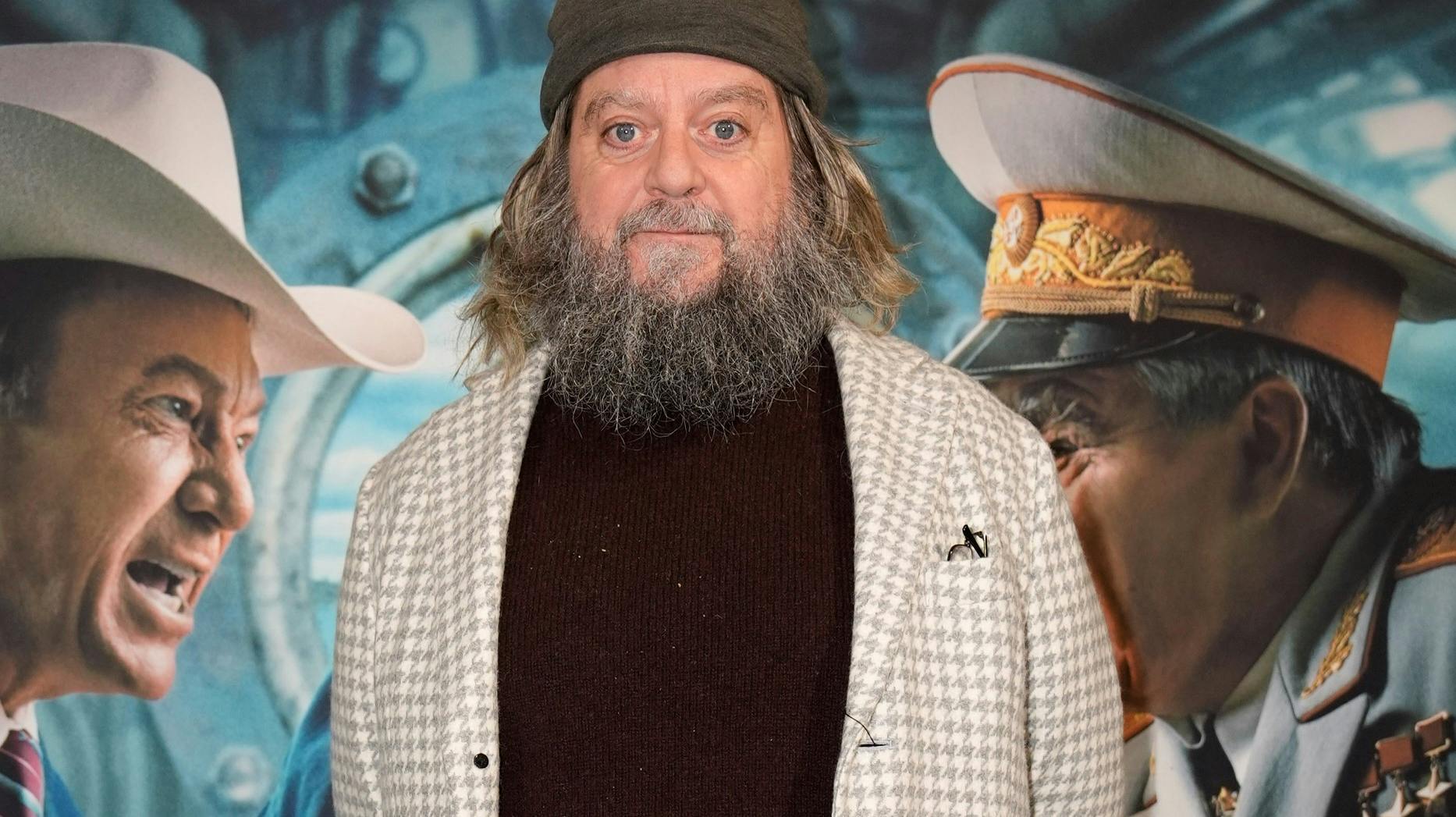 Anders Lund Madsen bliver stadig brugt som blikfang i et omfattende svindelnummer. 