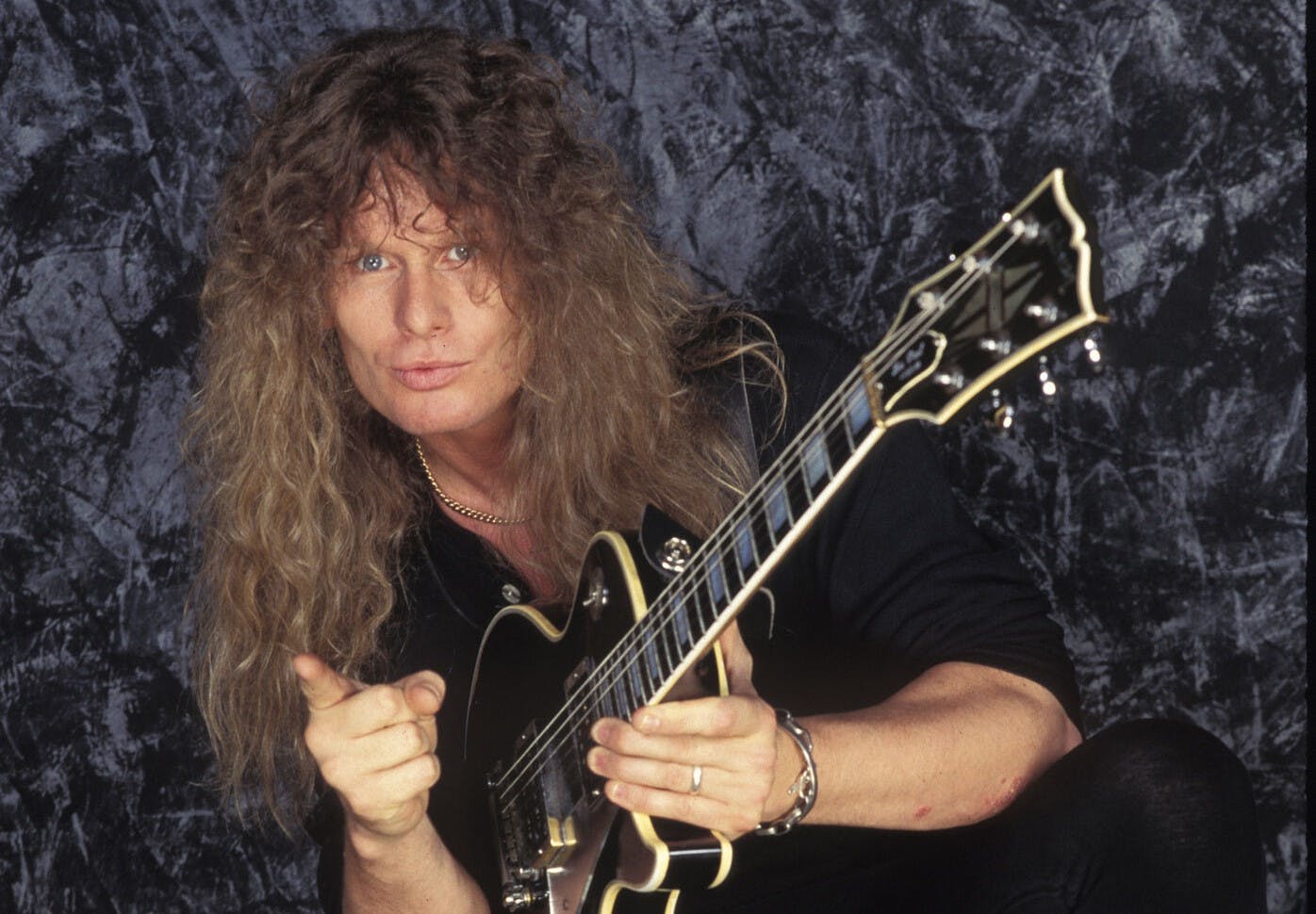 John Sykes er død.